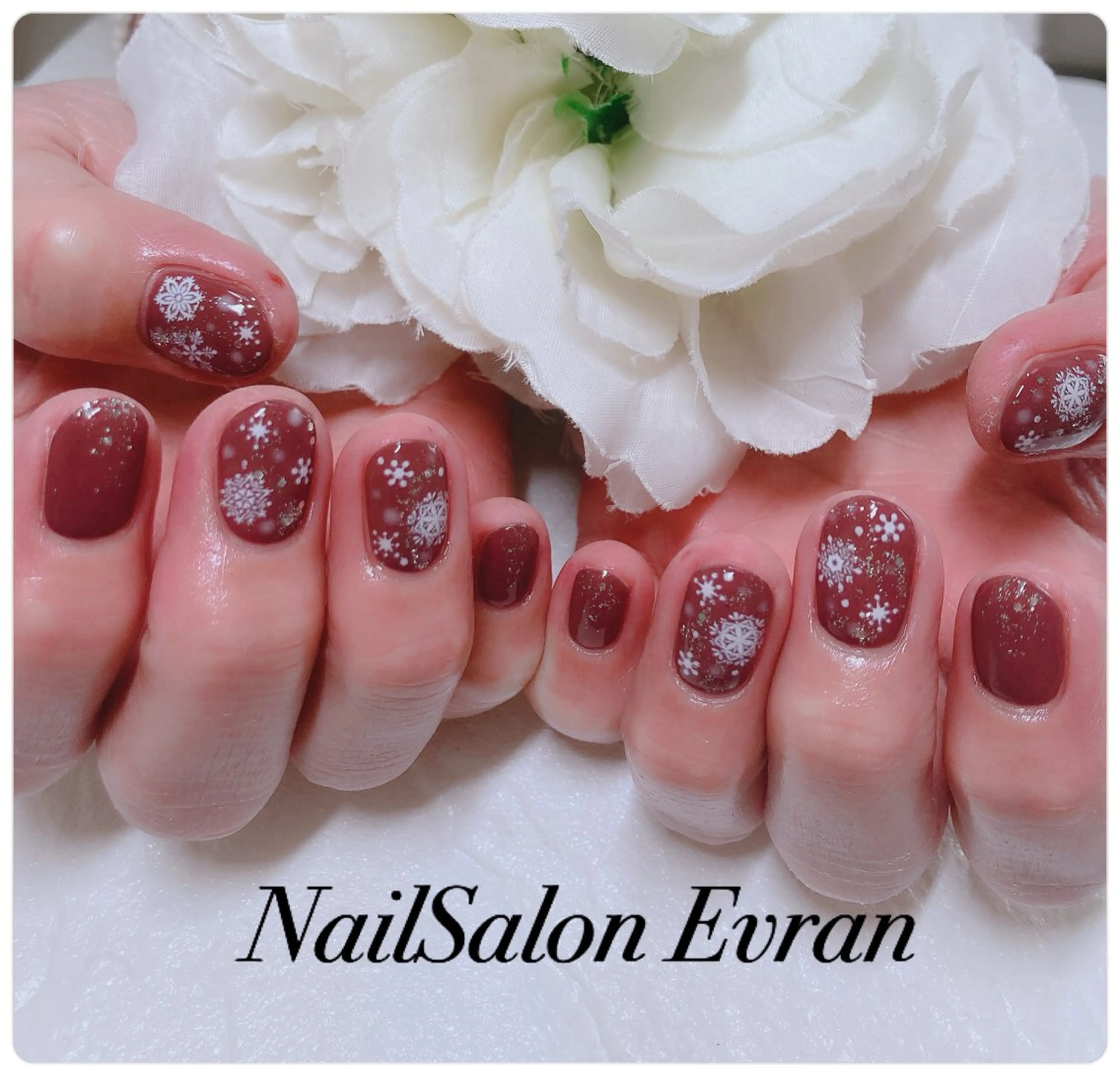 ネイル アートネイル フレンチネイル マグネットネイル 持ち込み ニュアンスネイル Nail salon Evranのネイルデザイン