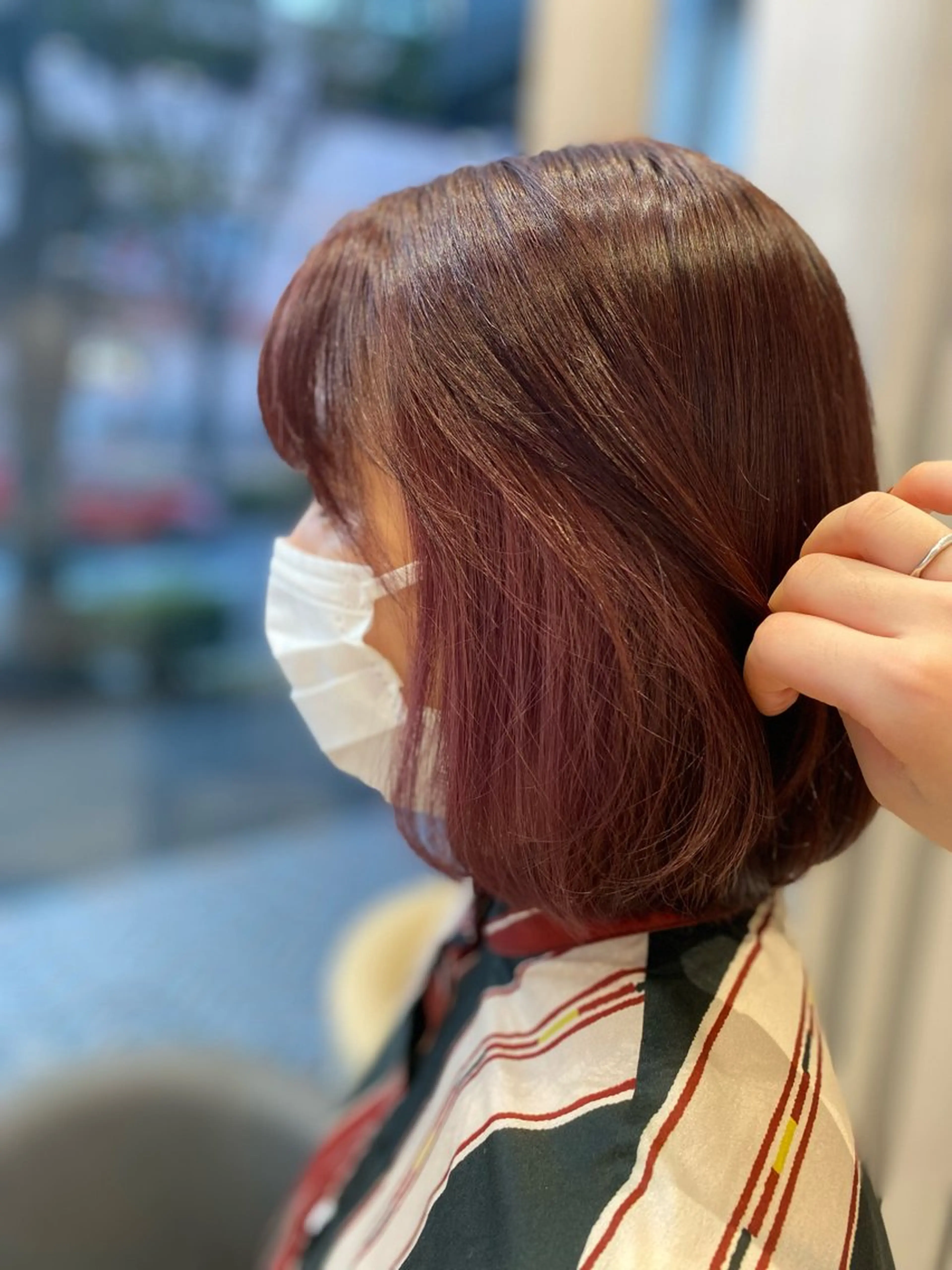 ミディアム ヘアカラー 🩰 艶髪美髪 shiori🫧のヘアスタイル