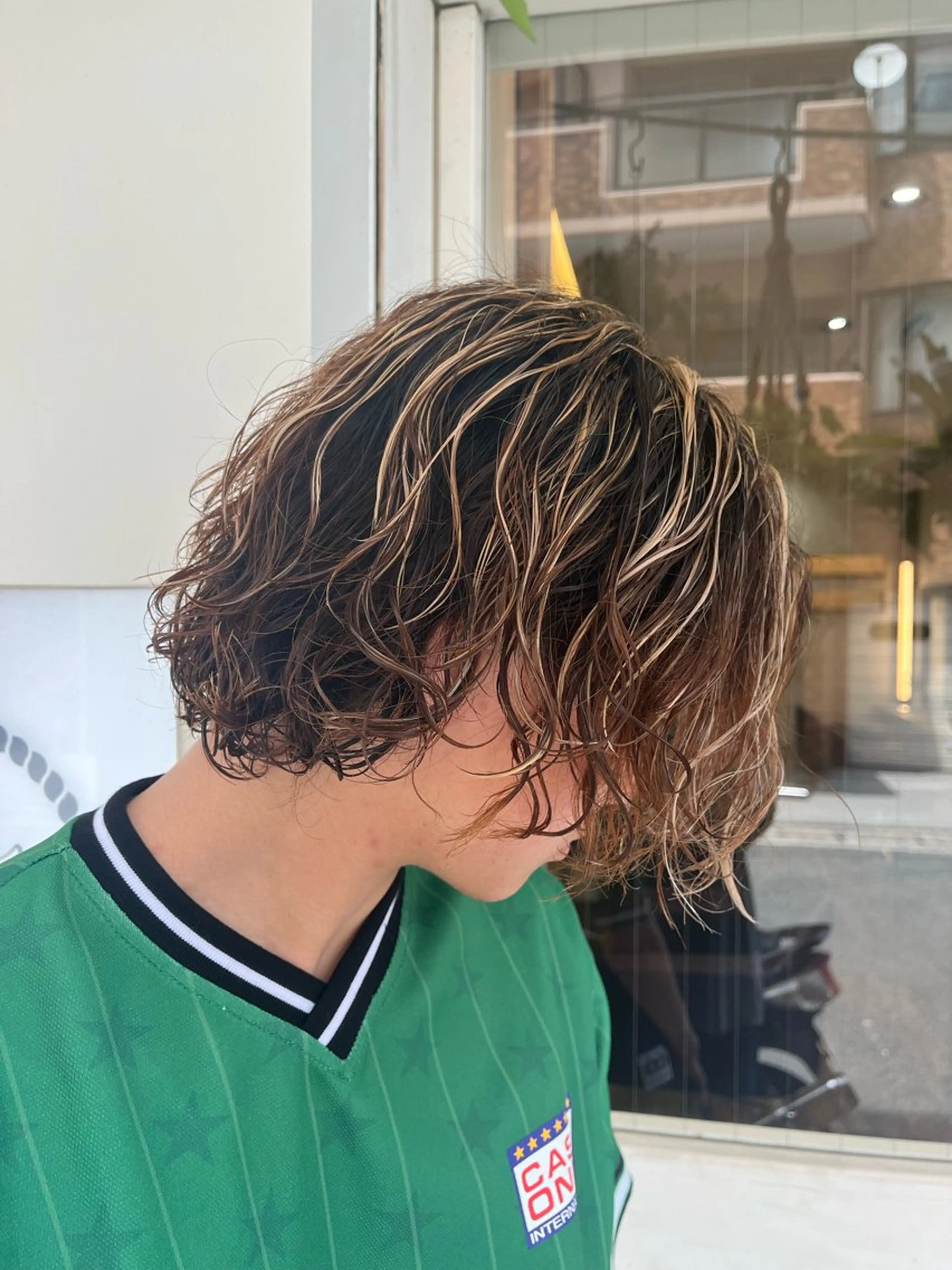 メンズ 阿部 翔一郎/暖色系カラーのヘアスタイル