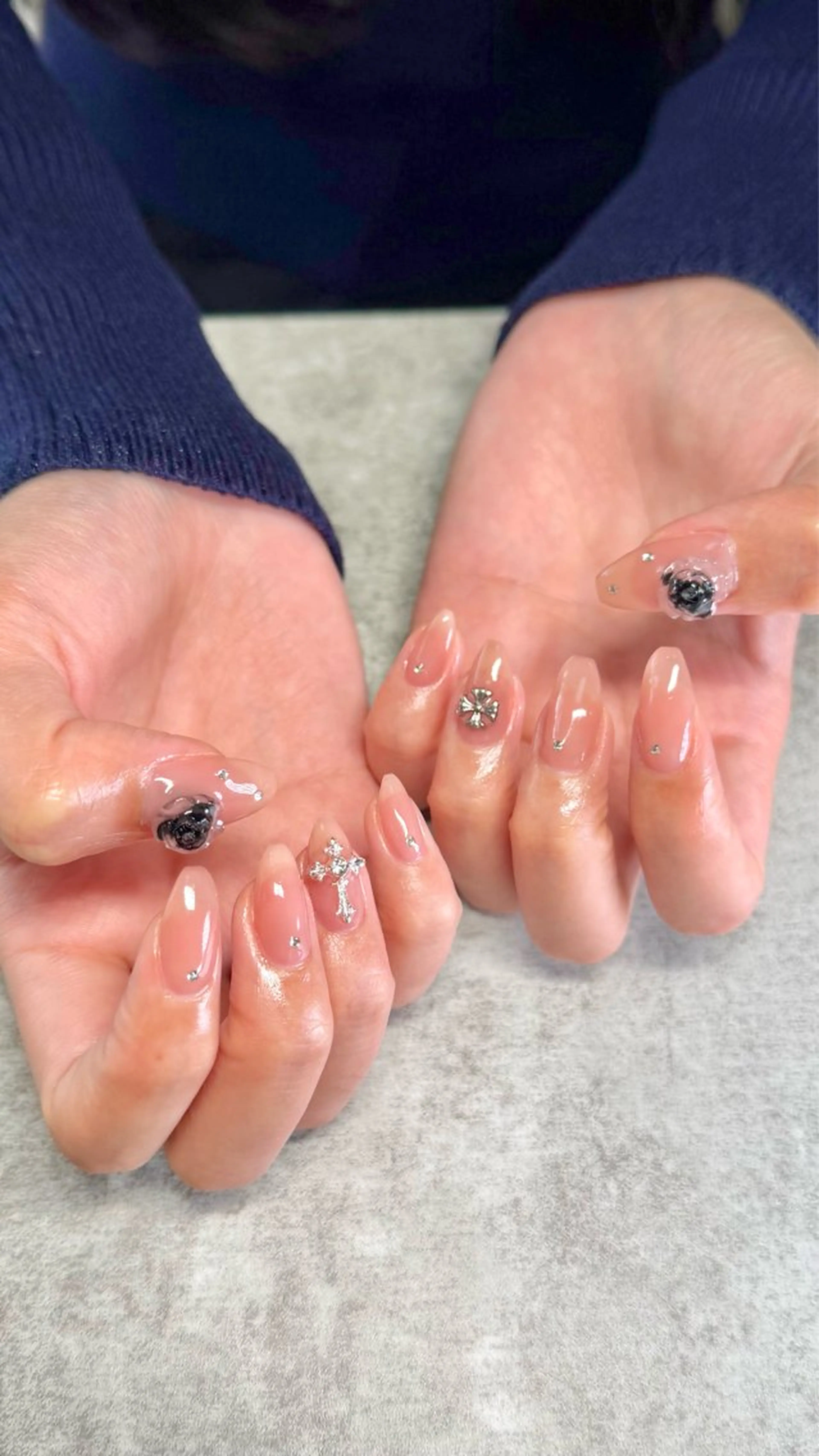 ネイル ハンドネイル ハンドケア shino🌟 痛ネイルのネイルデザイン