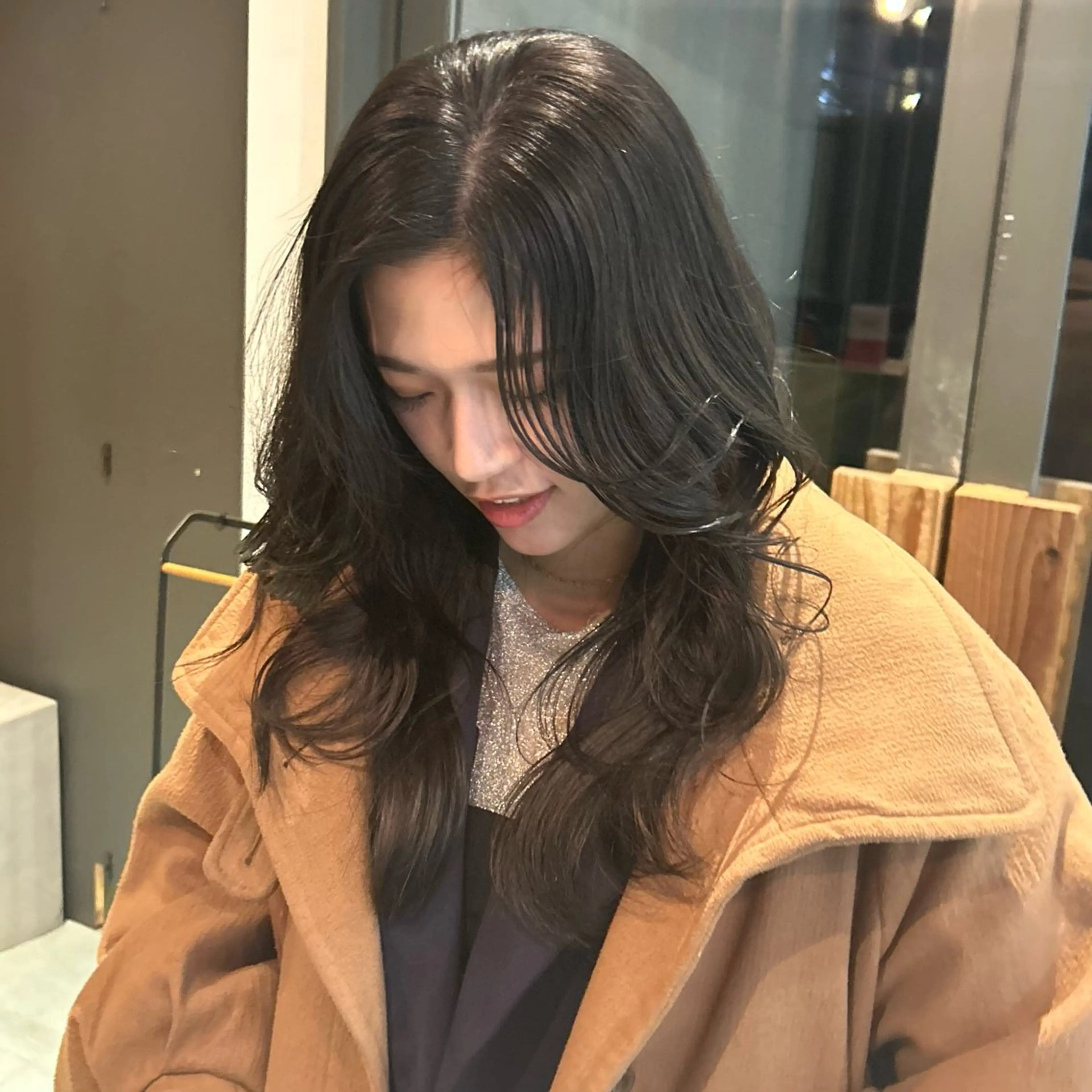 ロング カラー MUKU リカのヘアスタイル