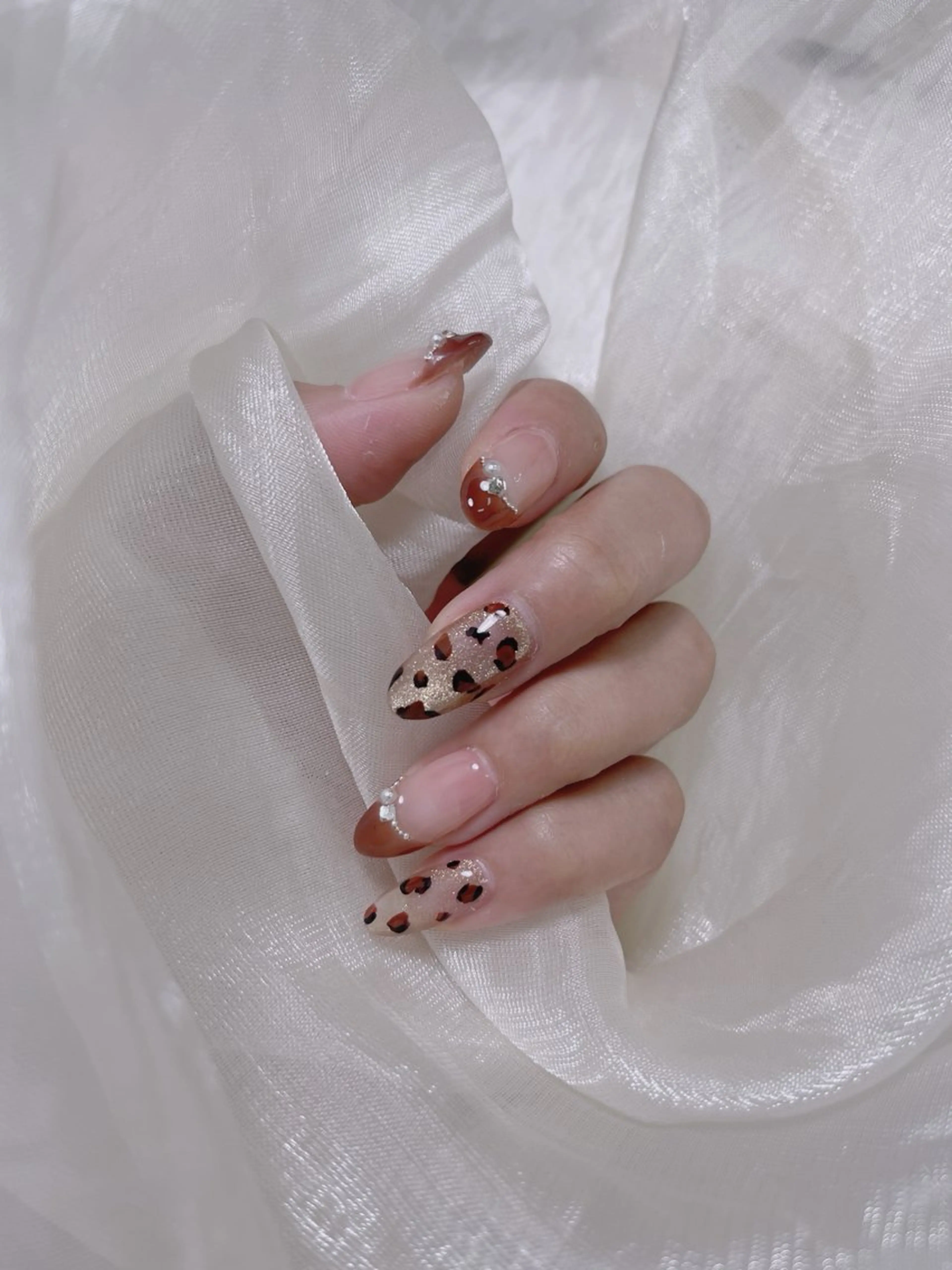 ネイル ハンドネイル ongles chicのネイルデザイン