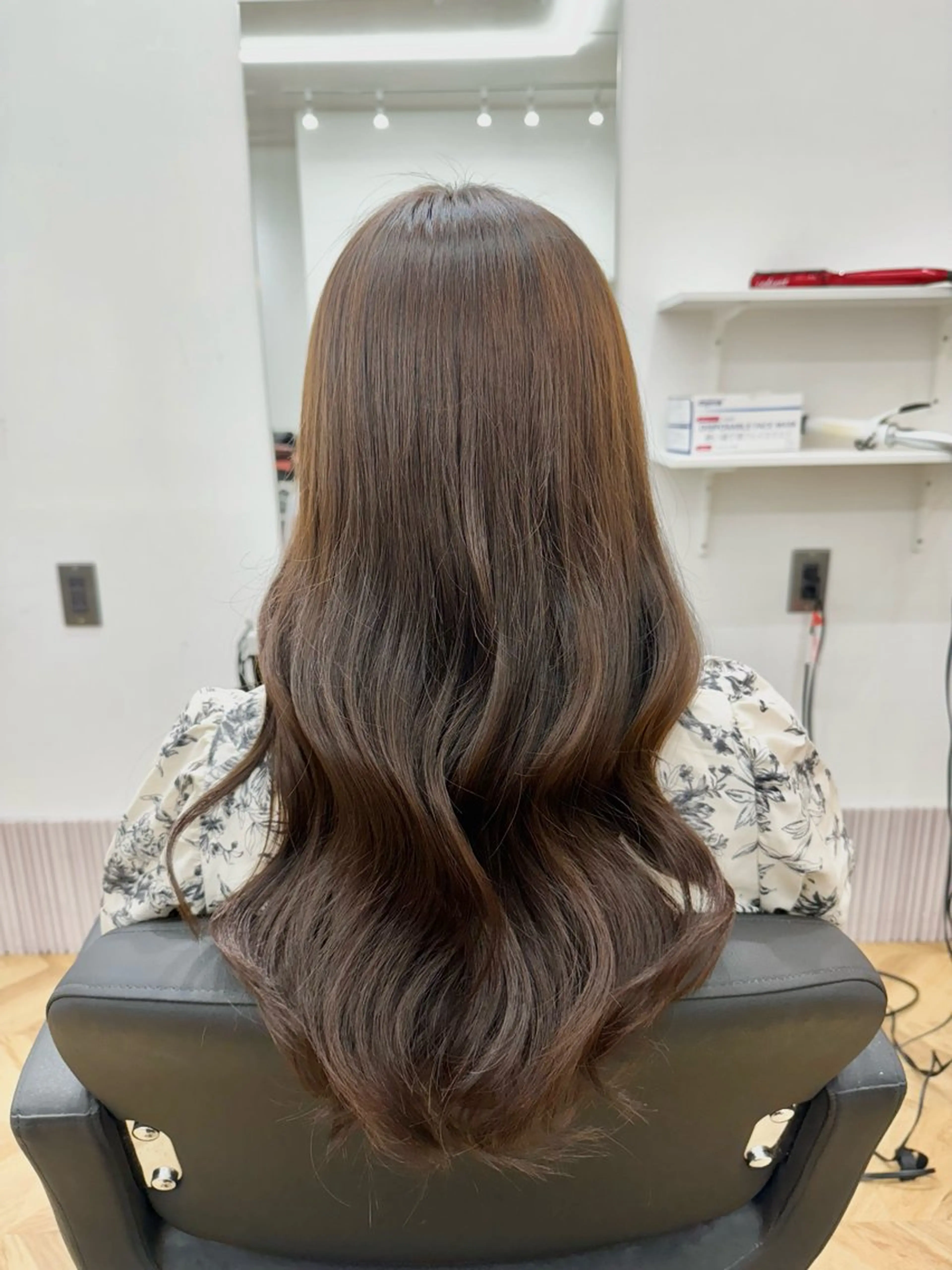 ロング カラー ベージュカラー ヘアカラー トリートメント ʚザクザクレイヤー× 艶透明感/にしじまɞのヘアスタイル