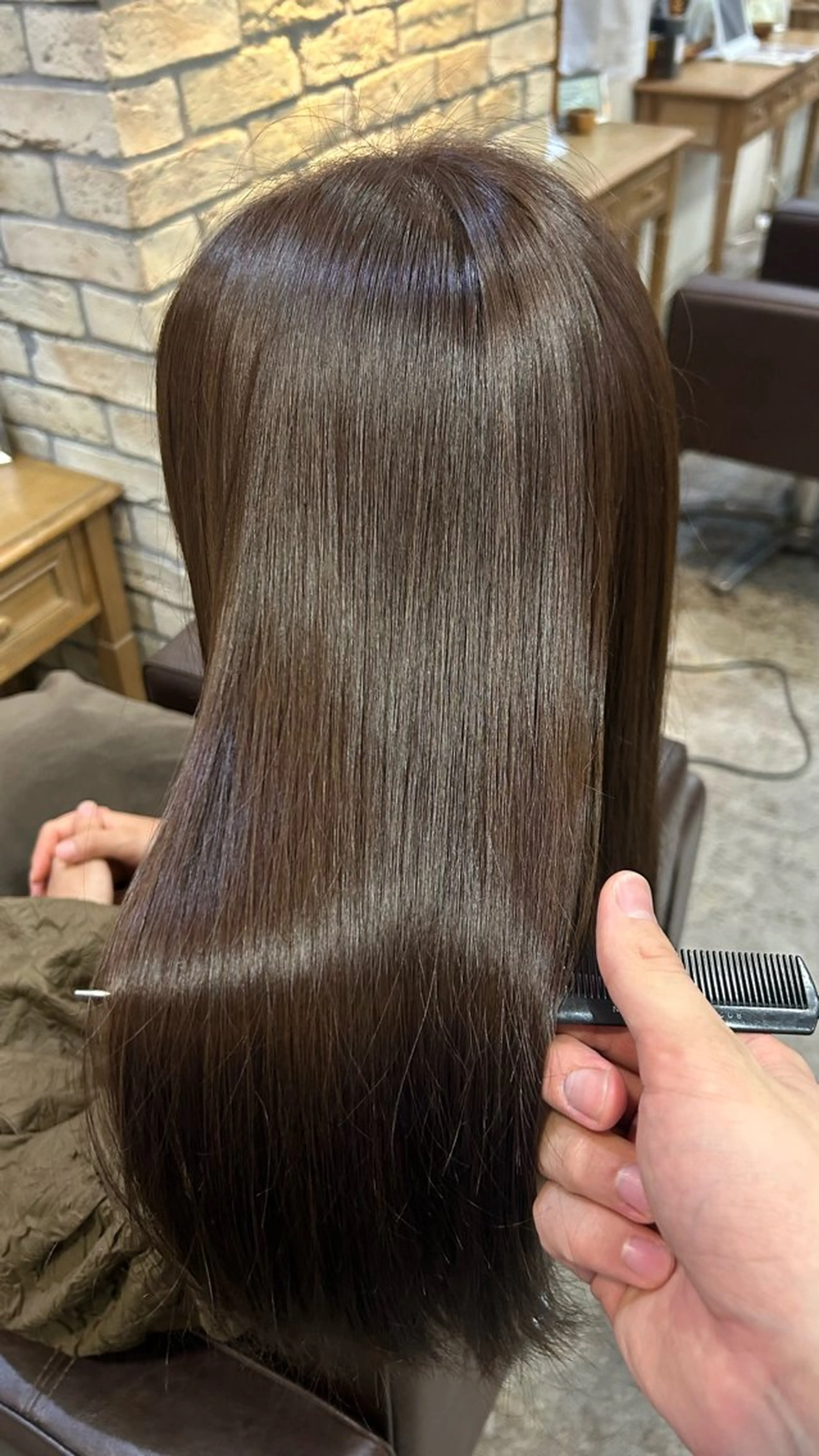 ロング カラー カット 縮毛矯正 トリートメント 小澤 一稀のヘアスタイル