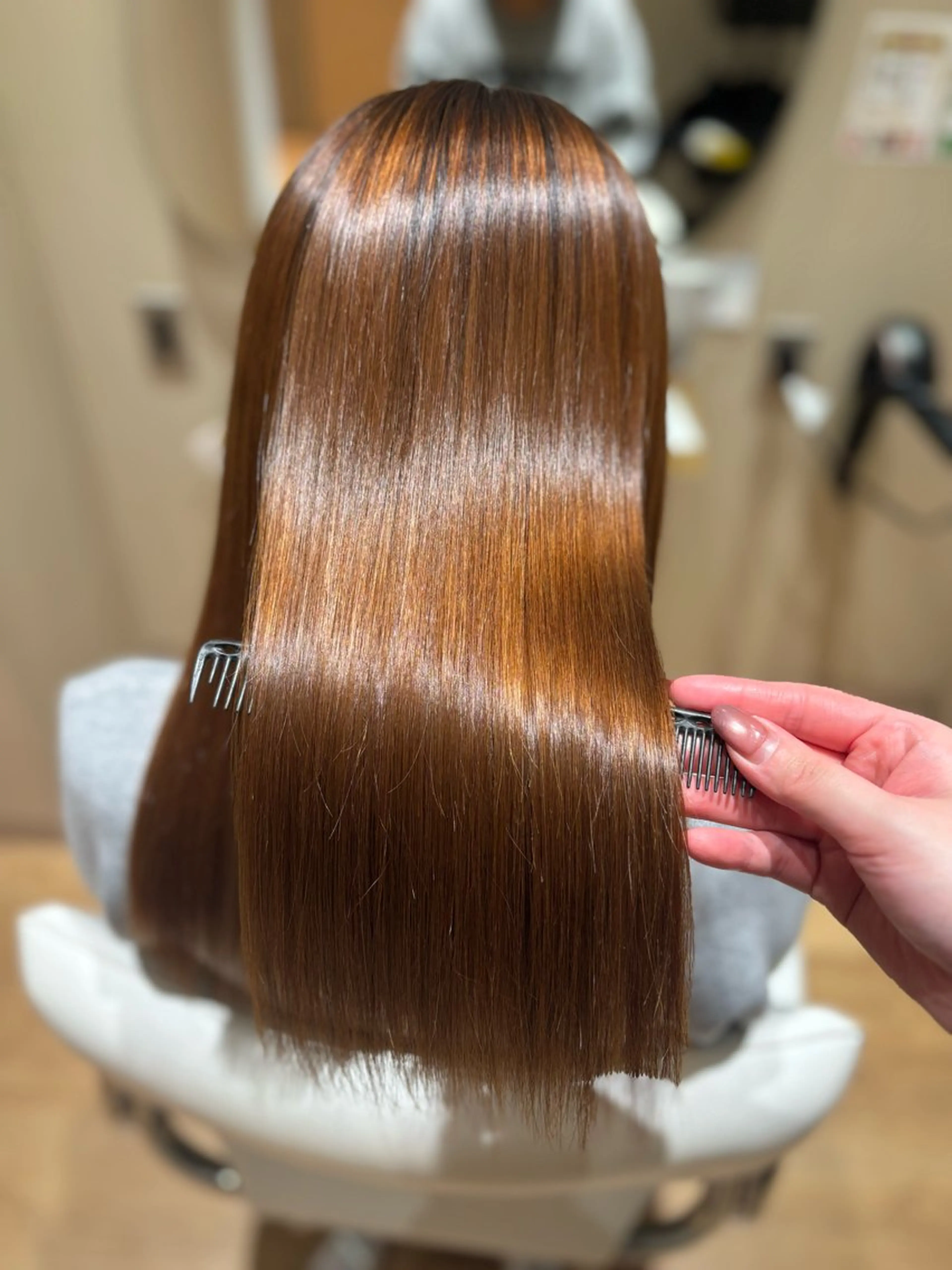 セミロング 縮毛矯正 中島愛佳🐥⸒⸒ 縮毛矯正/艶髪カラーのヘアスタイル