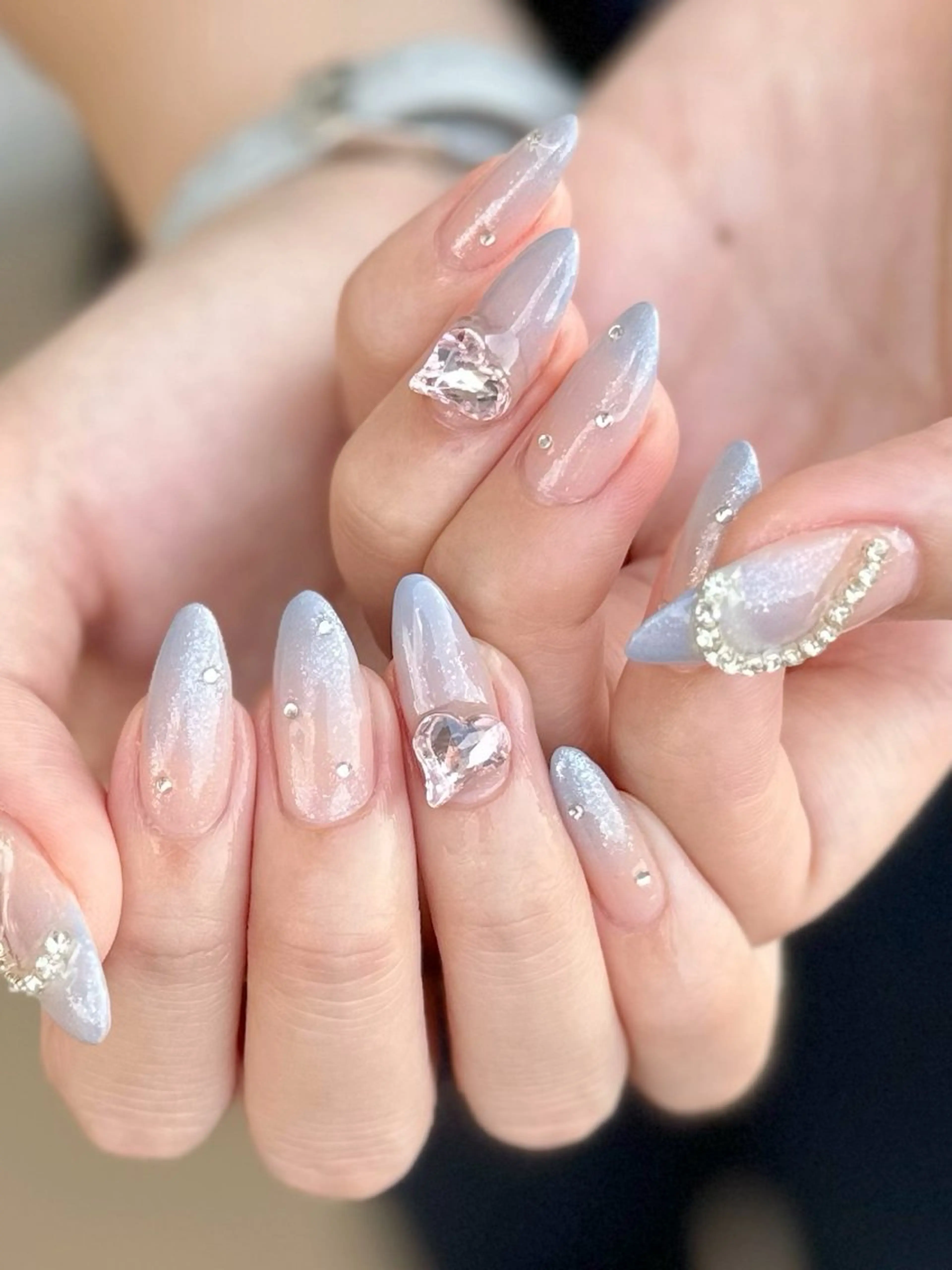 ネイル 新山 聖のネイルデザイン