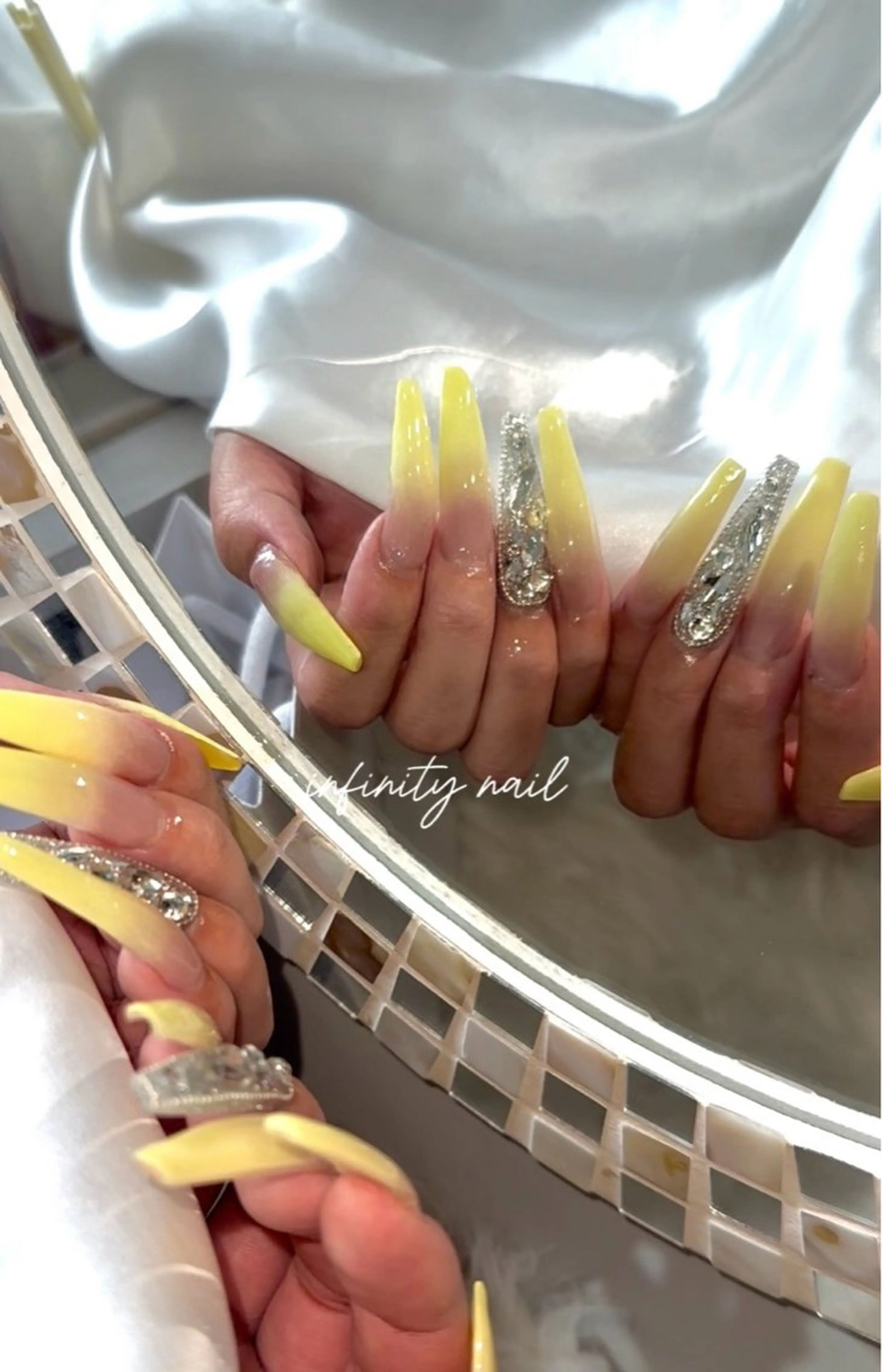 ネイル グラデーション ロングネイル パステルネイル スカルプネイル シンプルネイル ハンドネイル INFINITY Sachiのネイルデザイン