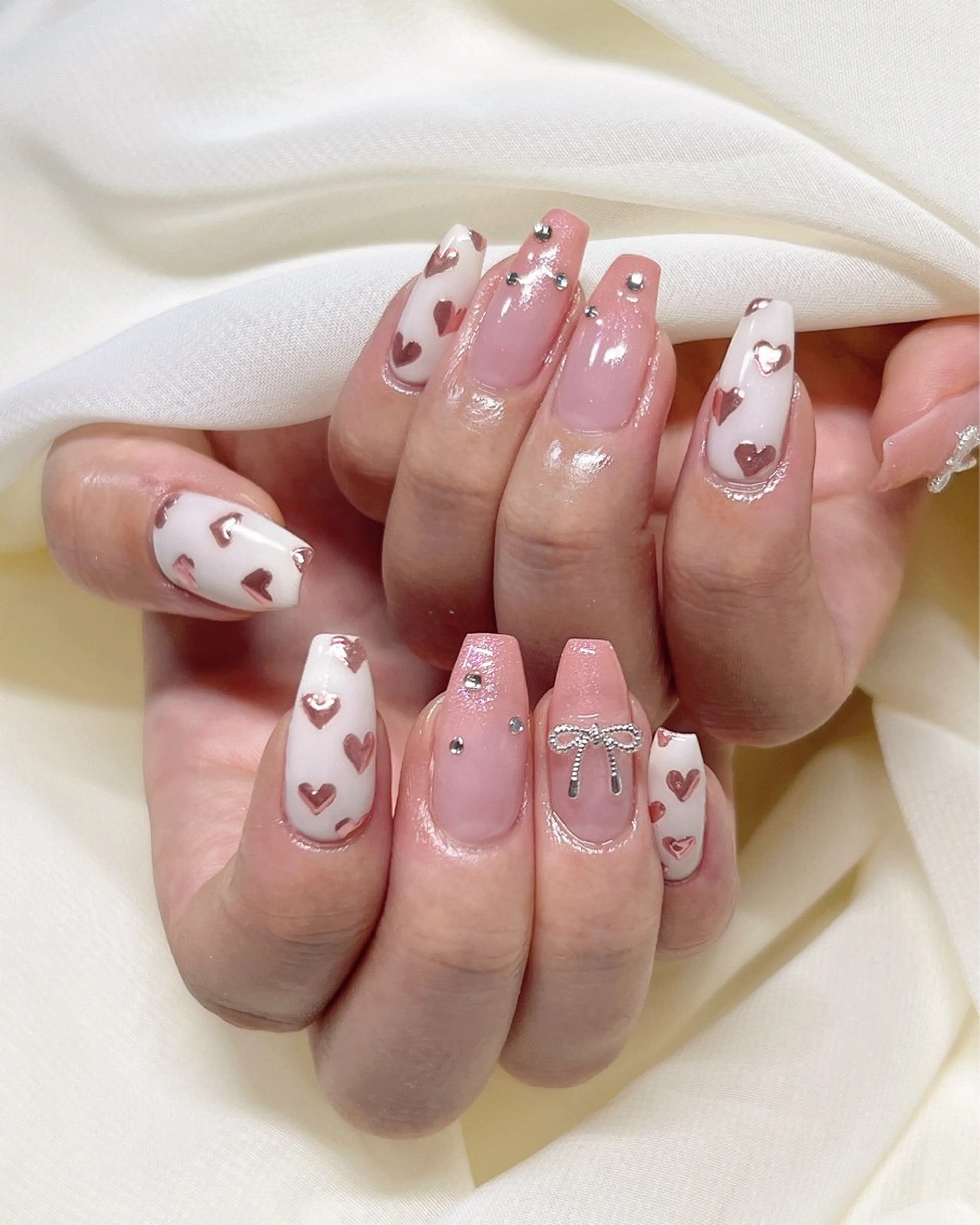 ネイル ガーリー 持ち込み ハンドネイル nail salon MUAのネイルデザイン