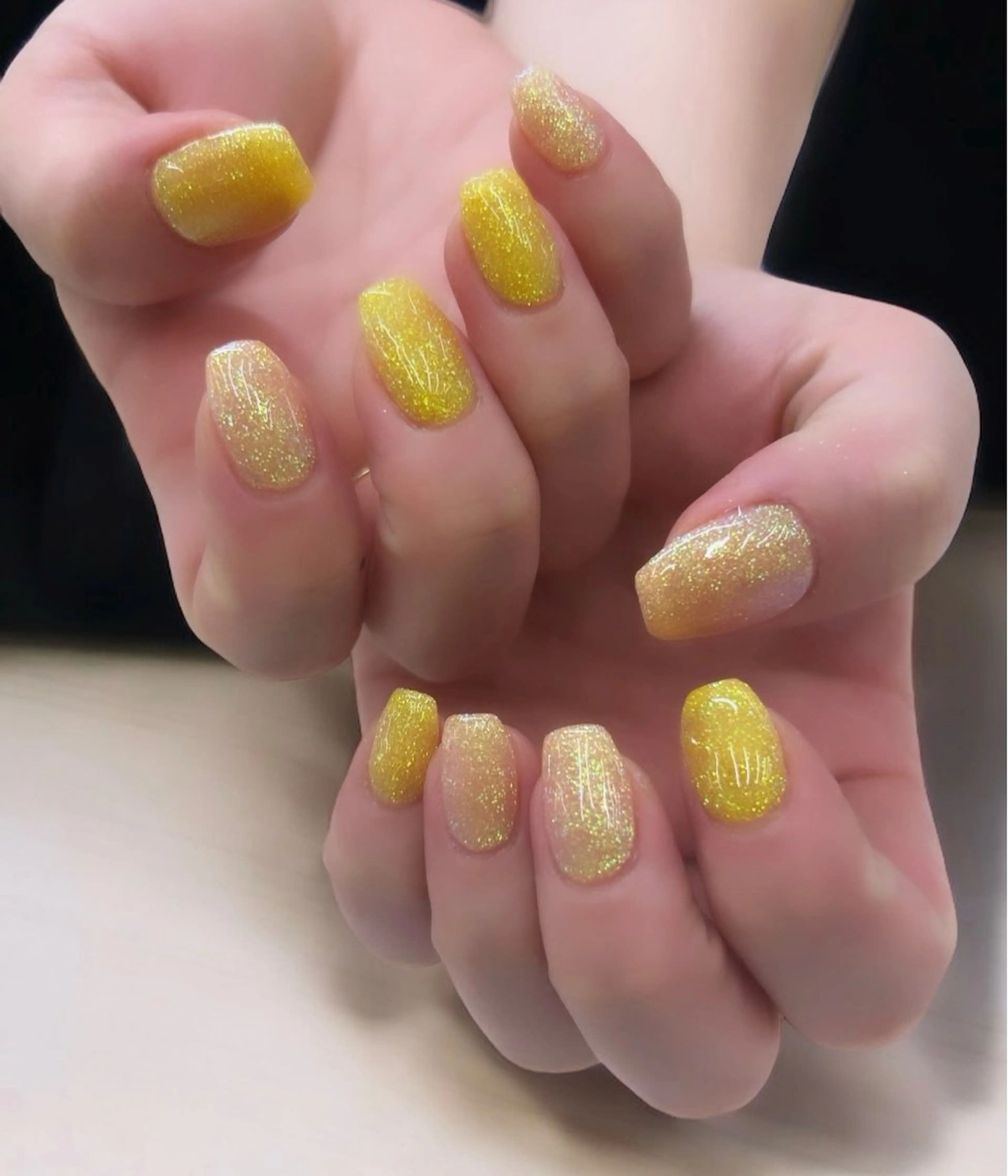 ミディアム MAXKELLY KAORIのネイルデザイン