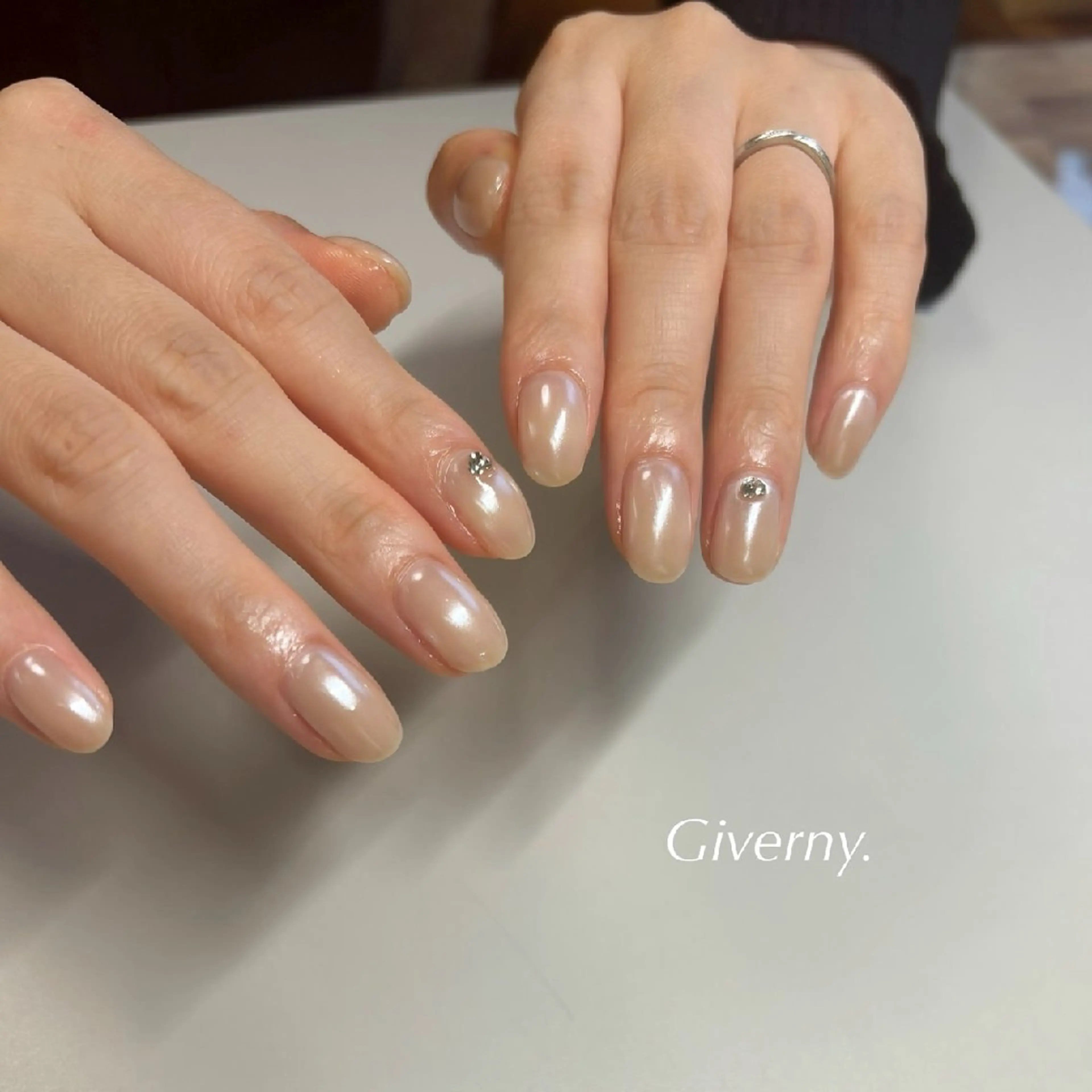 ネイル シンプルネイル ハンドネイル Giverny .のネイルデザイン