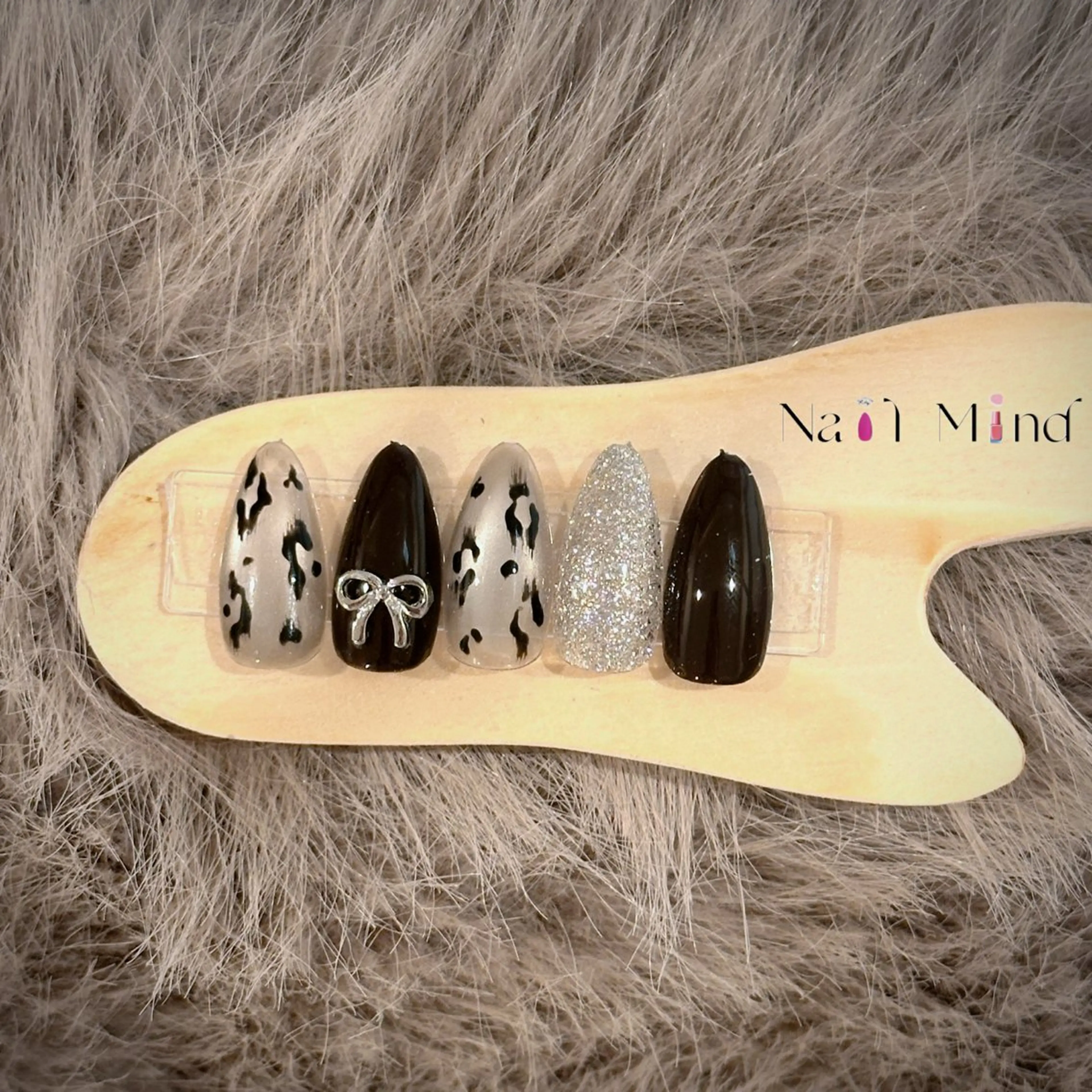 ネイル アニマル柄 リボン ハンドネイル Nail Mind (NaONail）のネイルデザイン