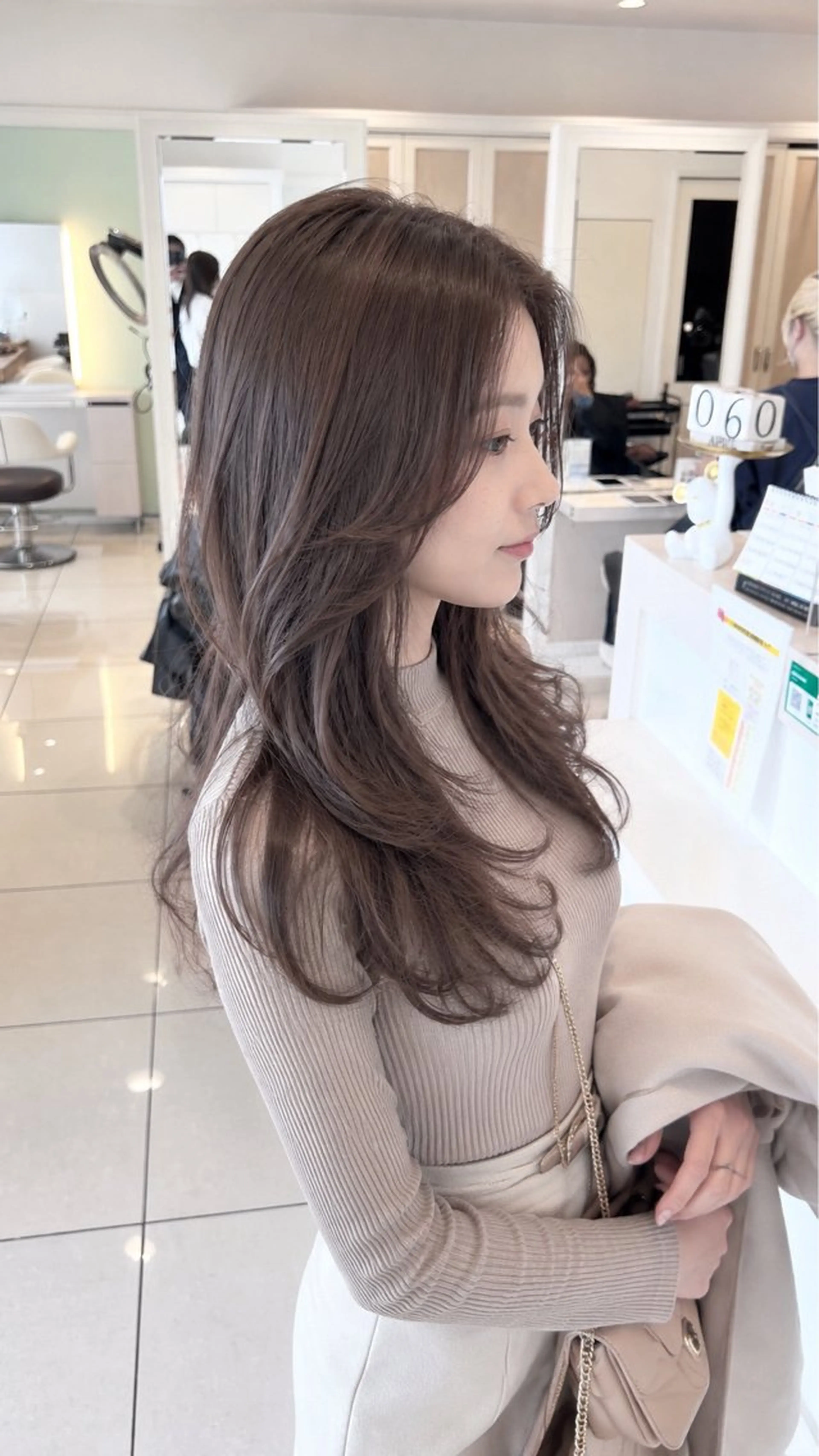 ロング カラー カット ヘアカラー 金子 直樹のヘアスタイル