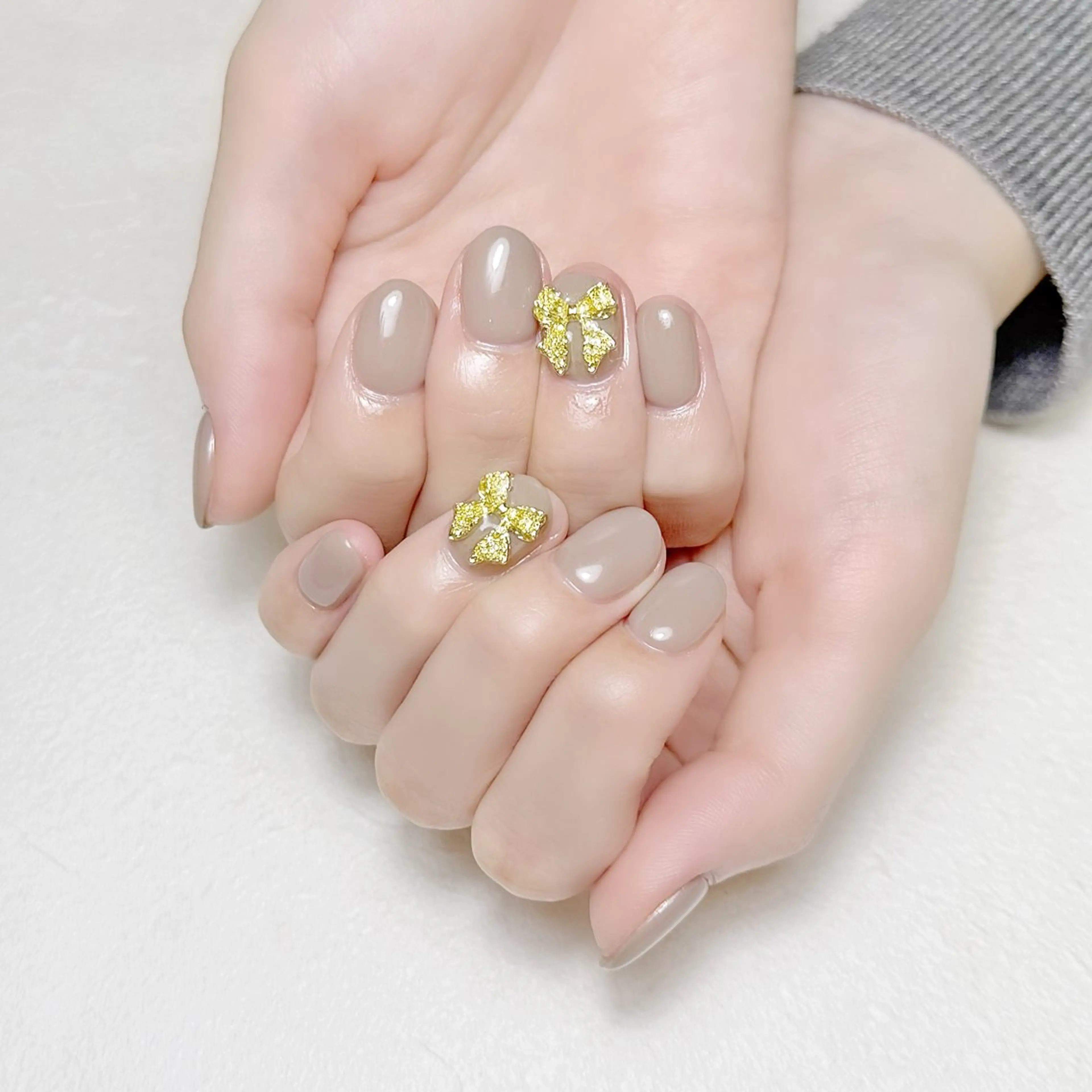 ネイル オフィスネイル リボン rouse nail RISATOのネイルデザイン