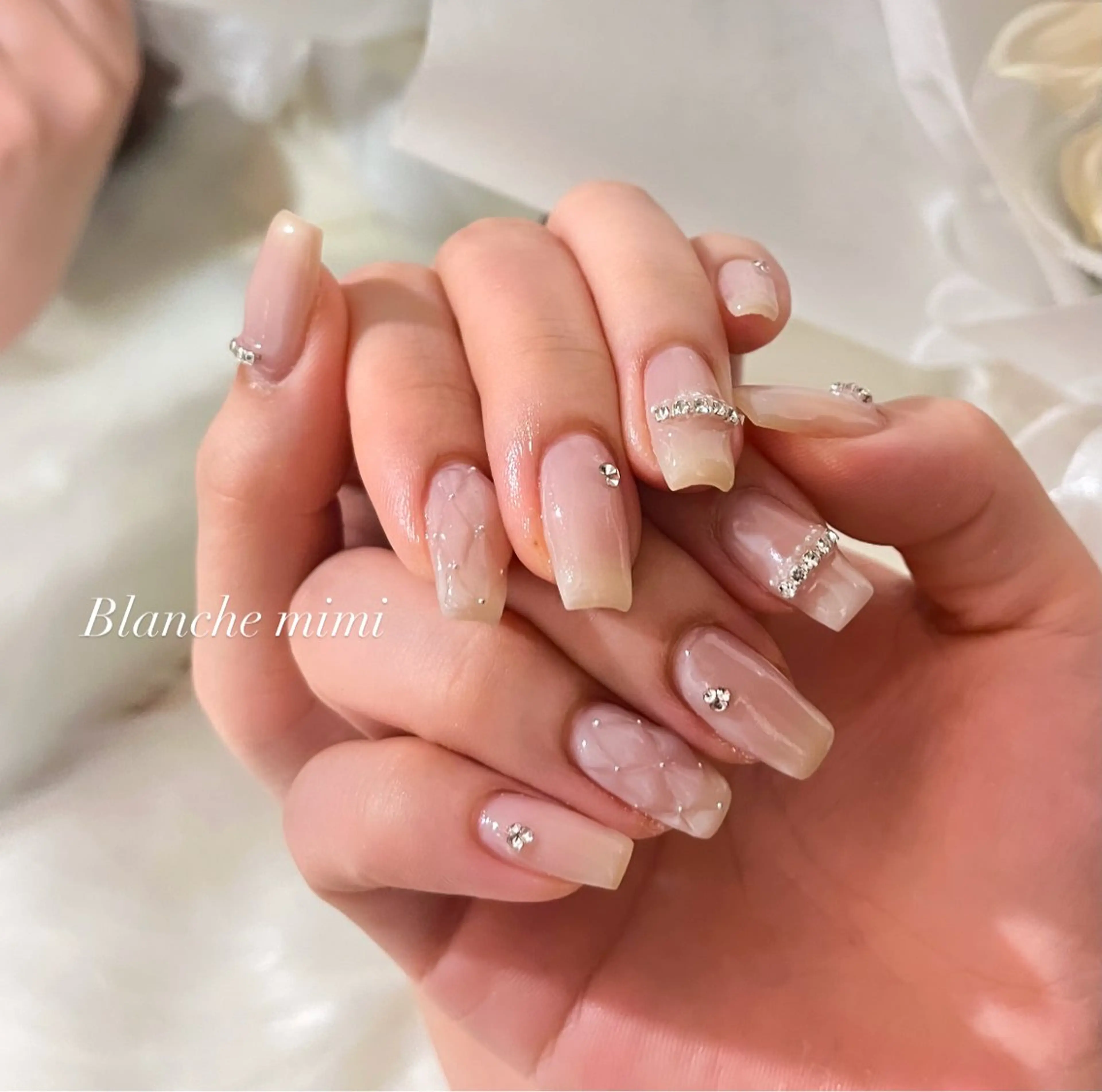 ネイル ハンドネイル Blanche mimi.u_aのネイルデザイン