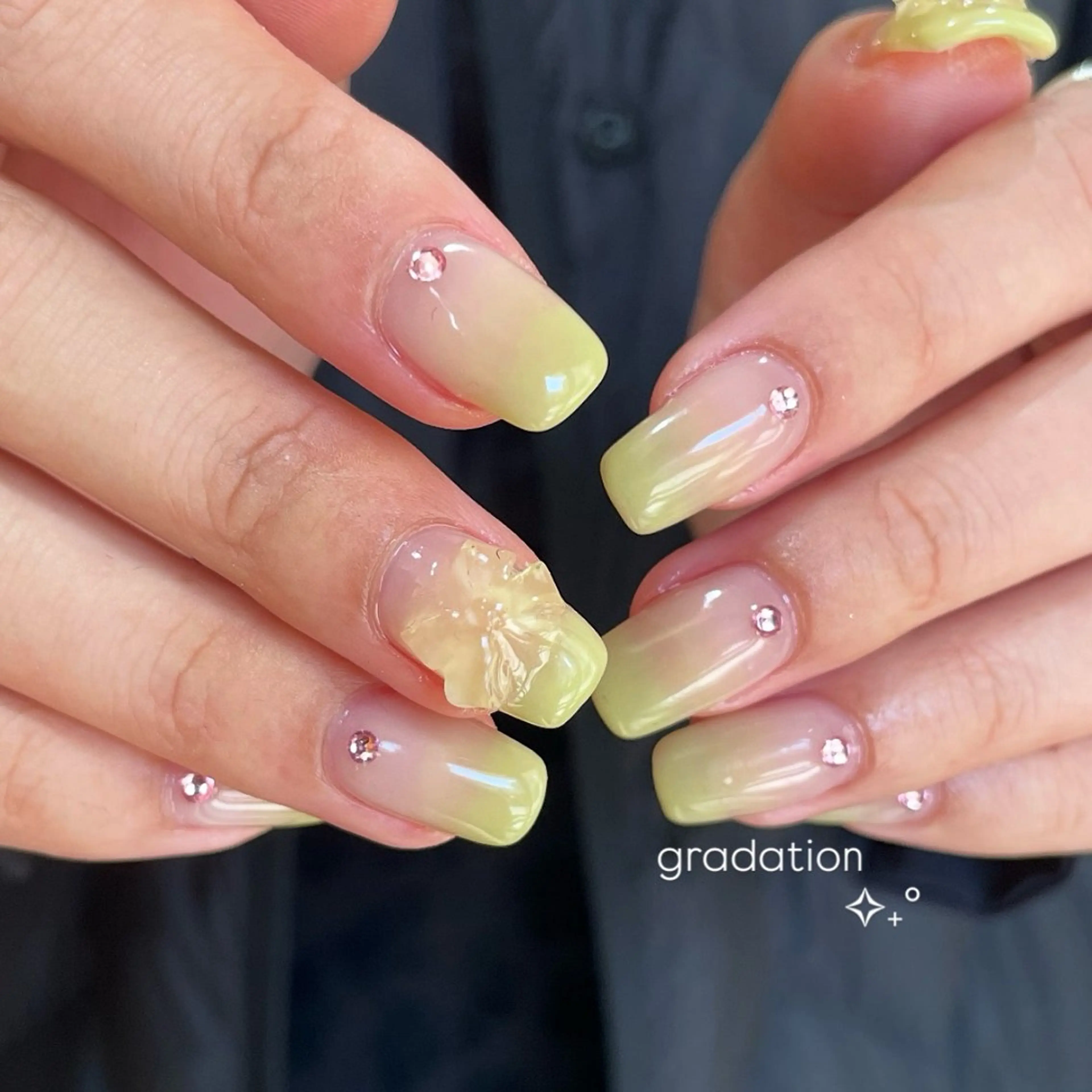 ネイル ハンドネイル Aki ୨୧のネイルデザイン