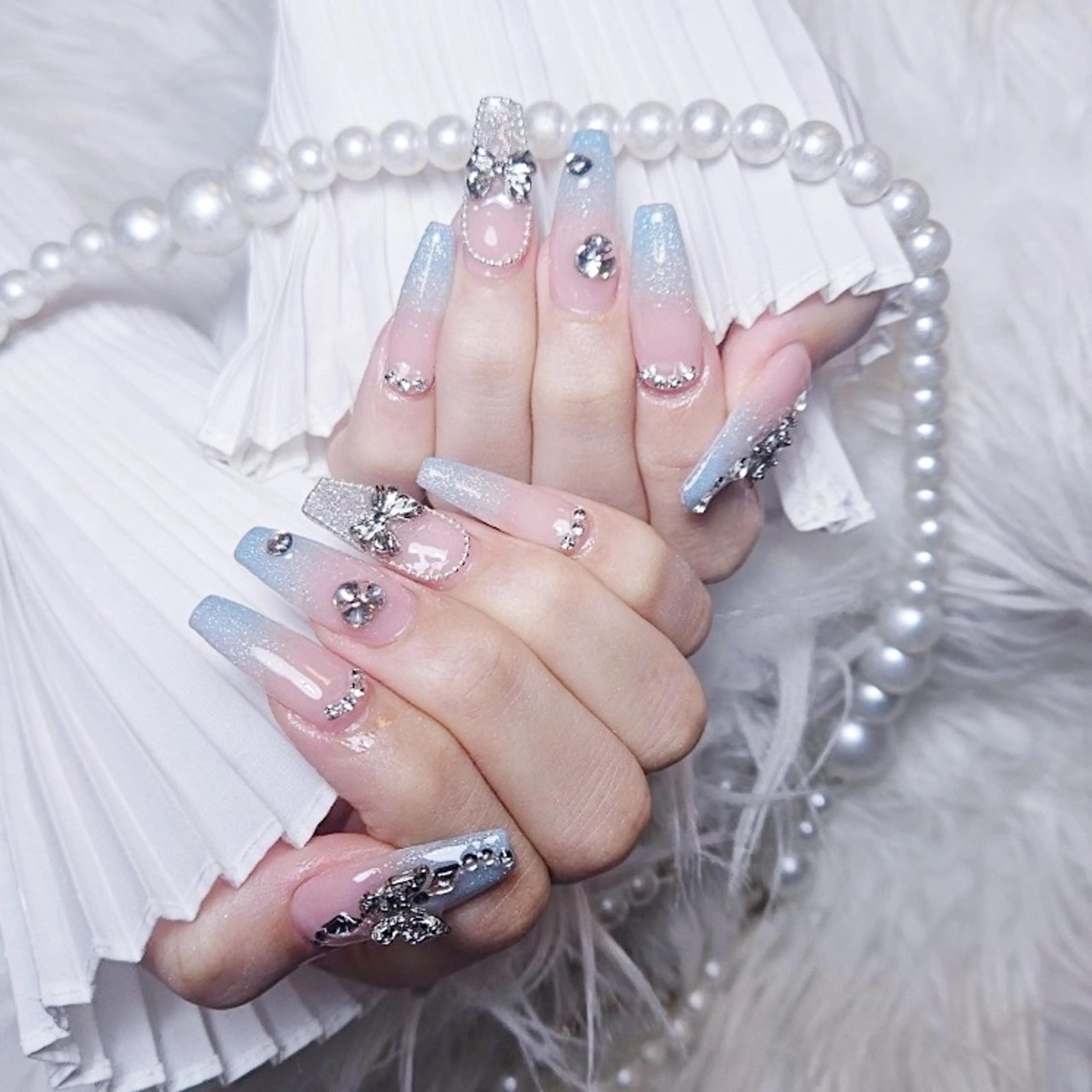ネイル ハンドネイル 🍭Yun nail hyejin🌸のネイルデザイン