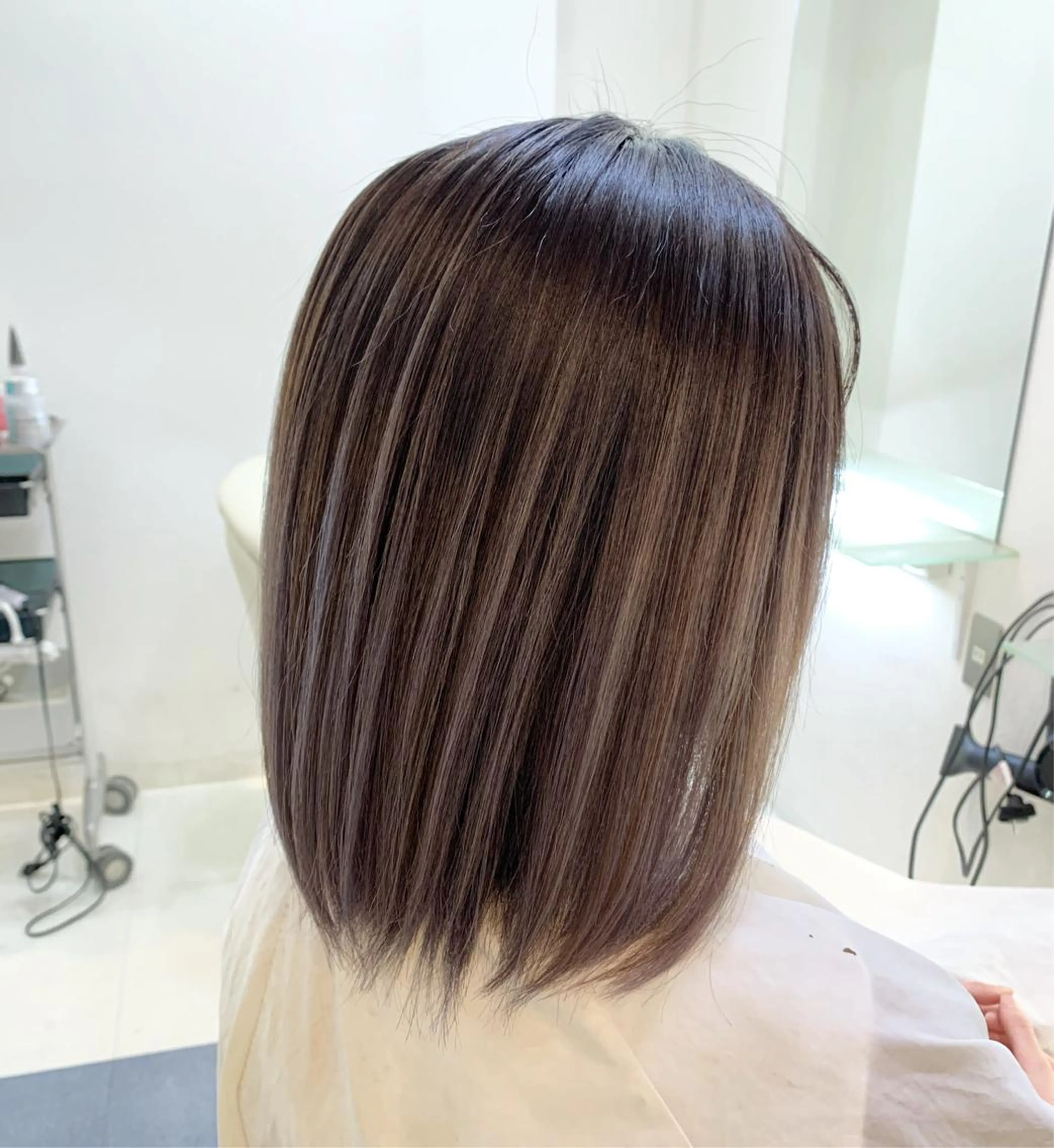 ショート カラー ブリーチ デザインカラー グラデーションカラー ヘアカラー 渡辺 健太のヘアスタイル