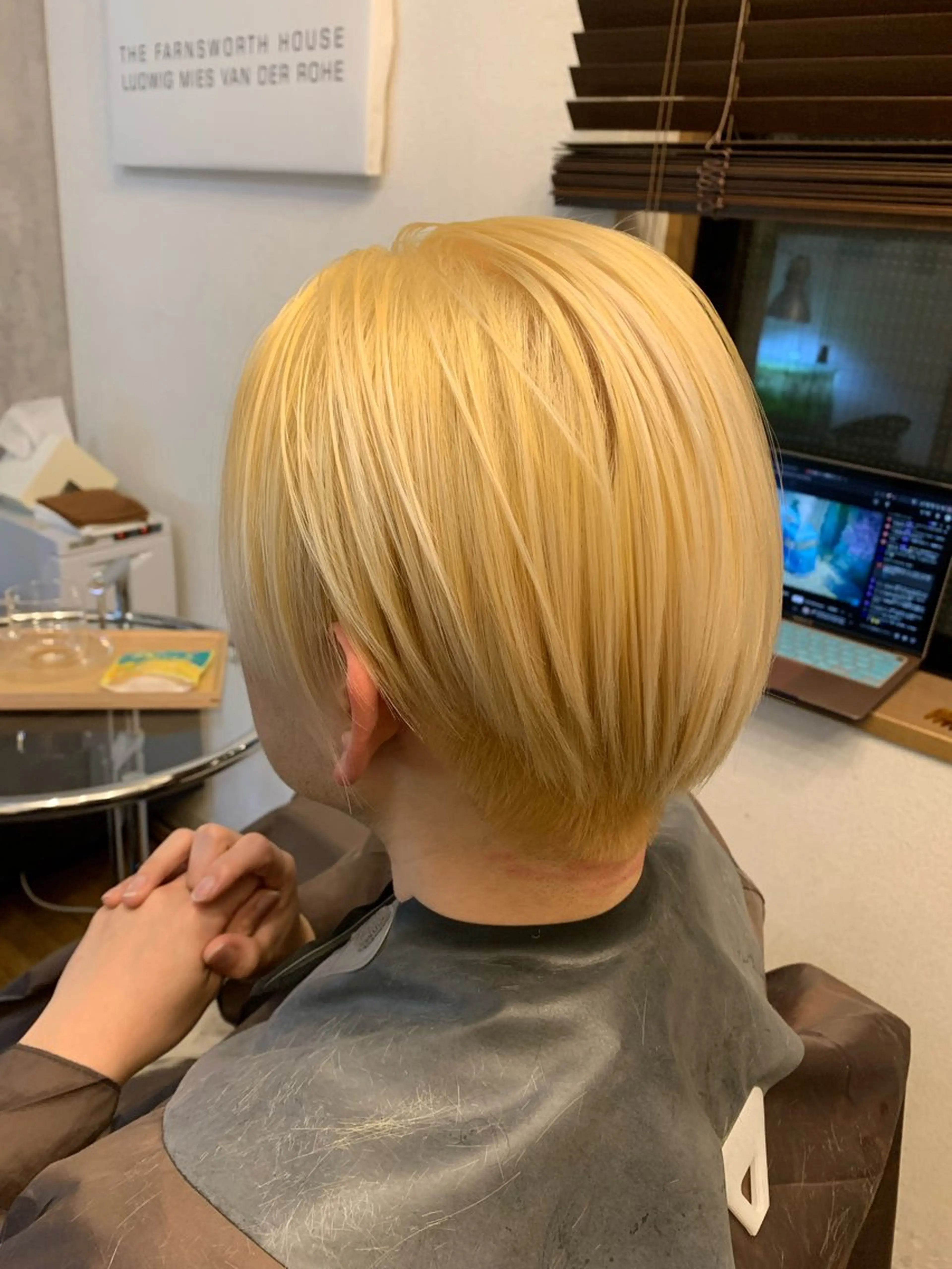 カラー ブリーチ じょん 。のヘアスタイル
