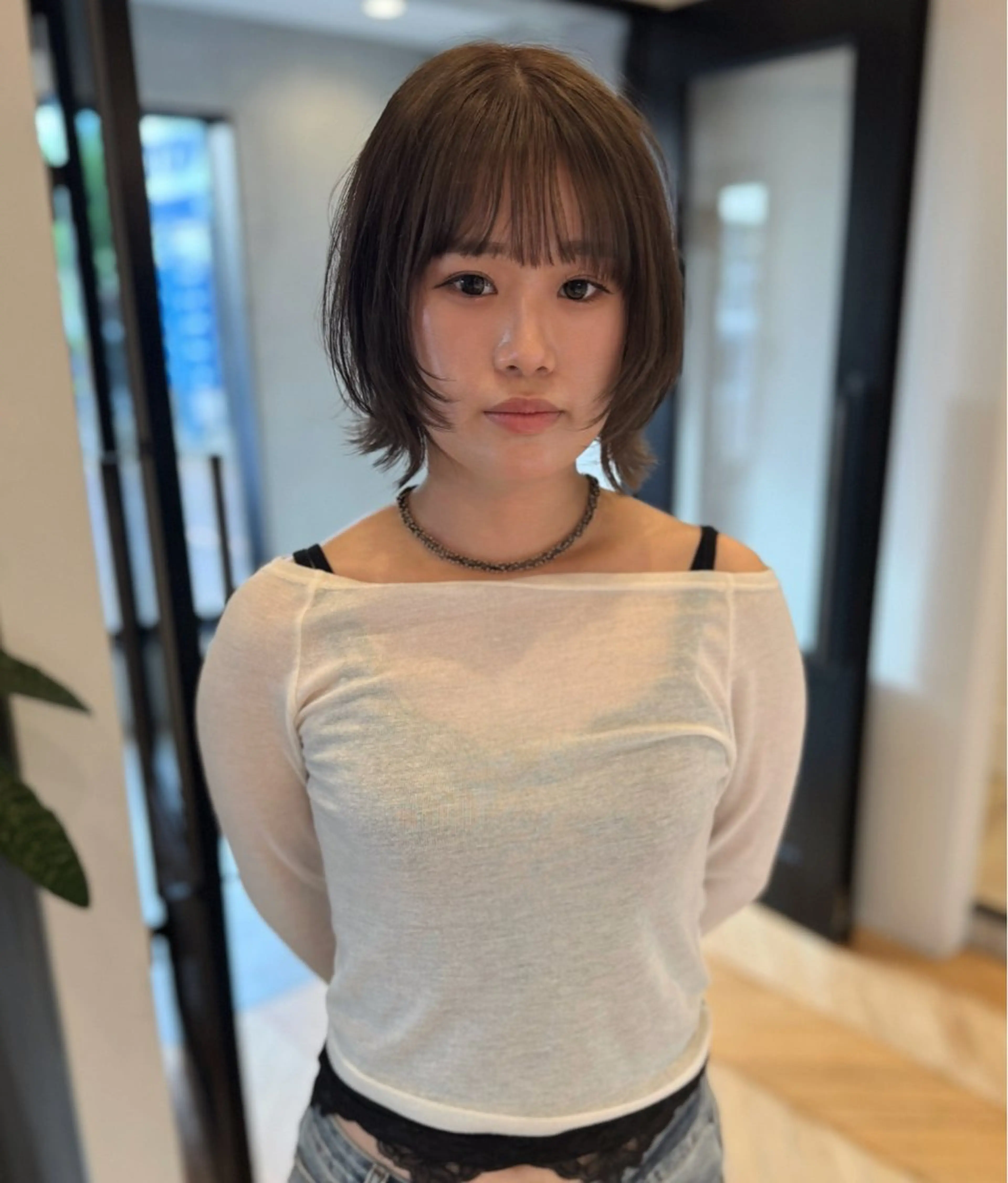 ミディアム ボブレイヤー ボブ レイヤーカット カット ヘアカラー トリートメント ベージュカラー/長岡 レイヤーカット/コウのヘアスタイル