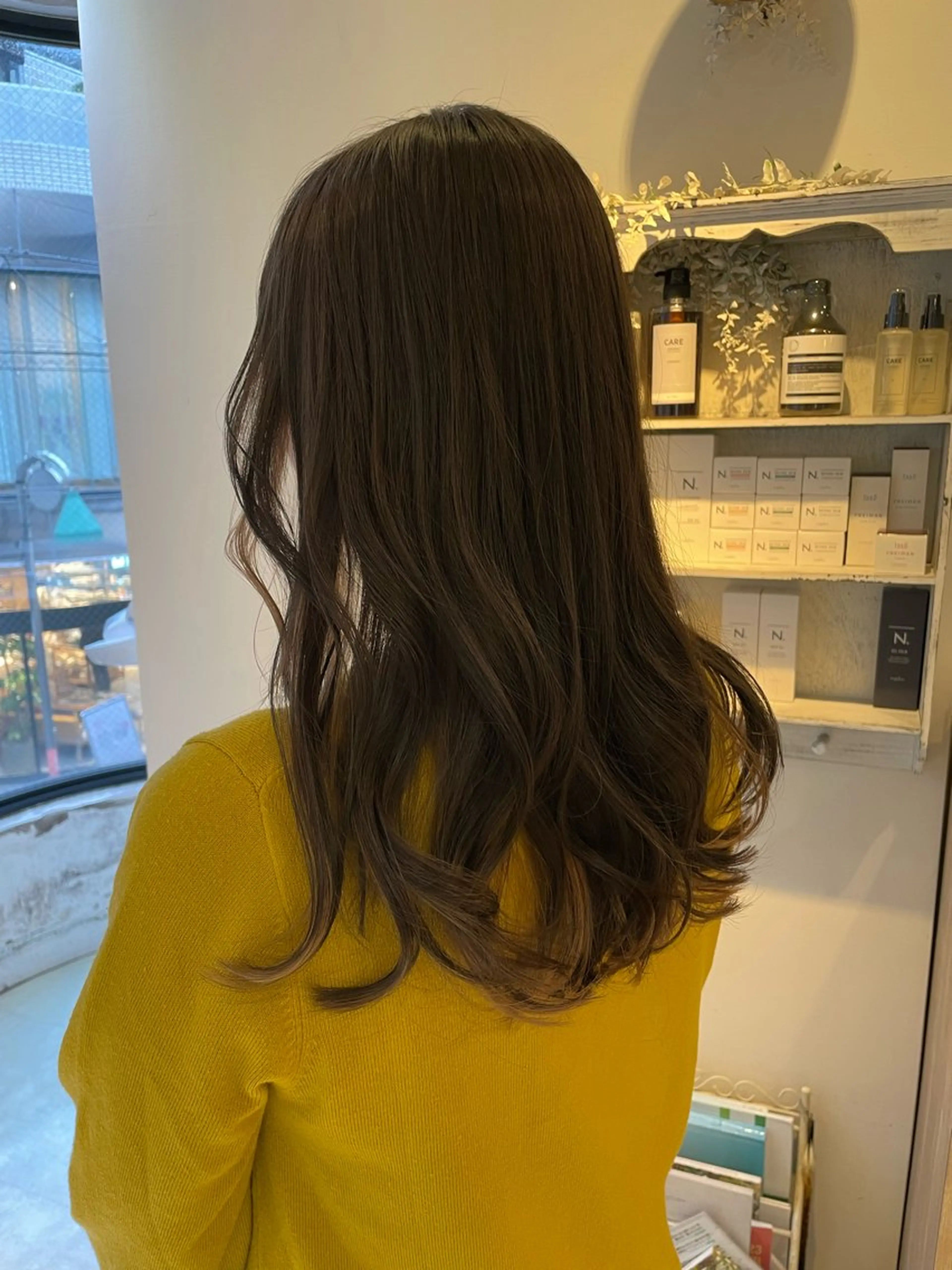 ロング 北田🌟小顔レイヤー 🌟人気カラーのヘアスタイル