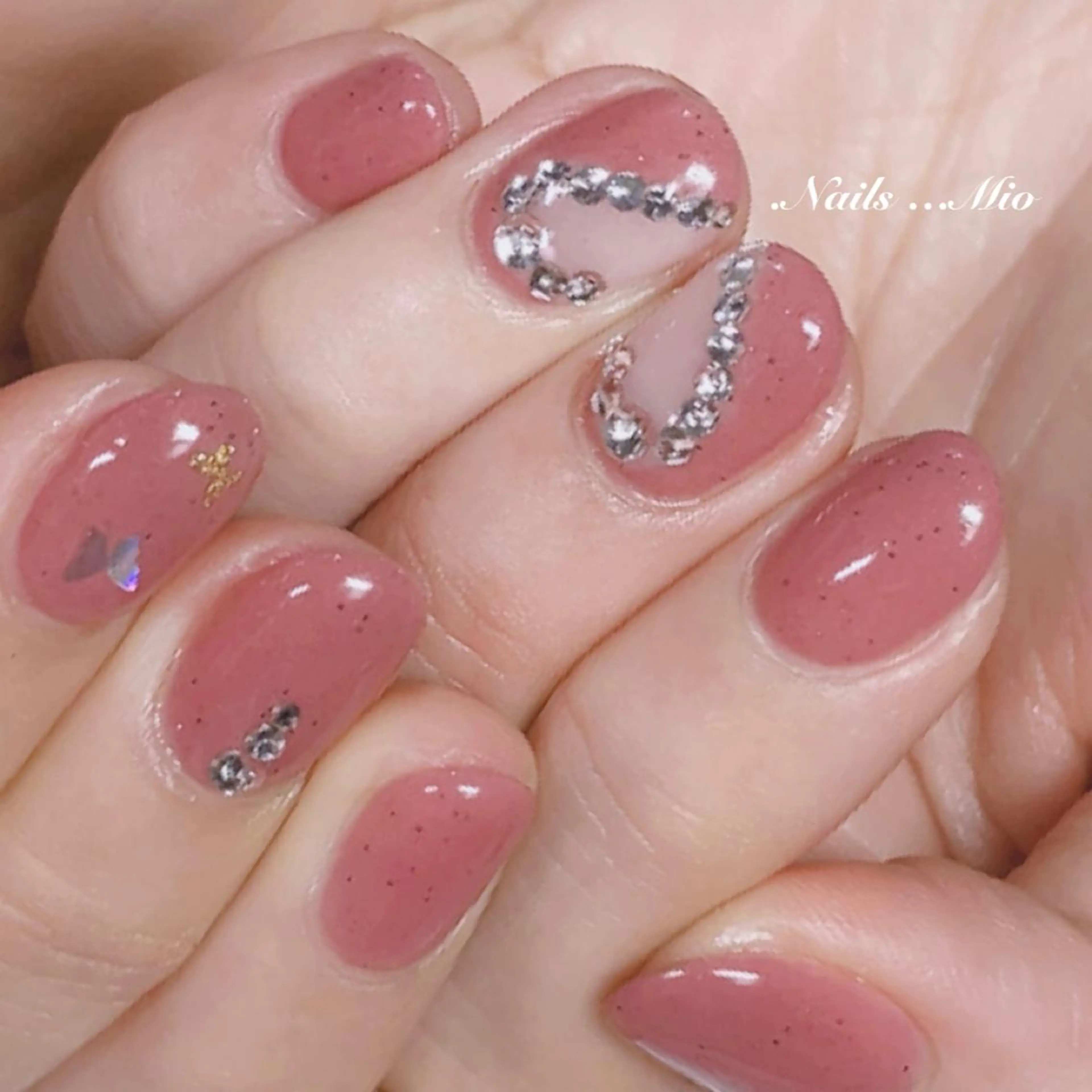 ネイル アートネイル ハート .Nails Mio 赤羽西ネイルサロンのネイルデザイン
