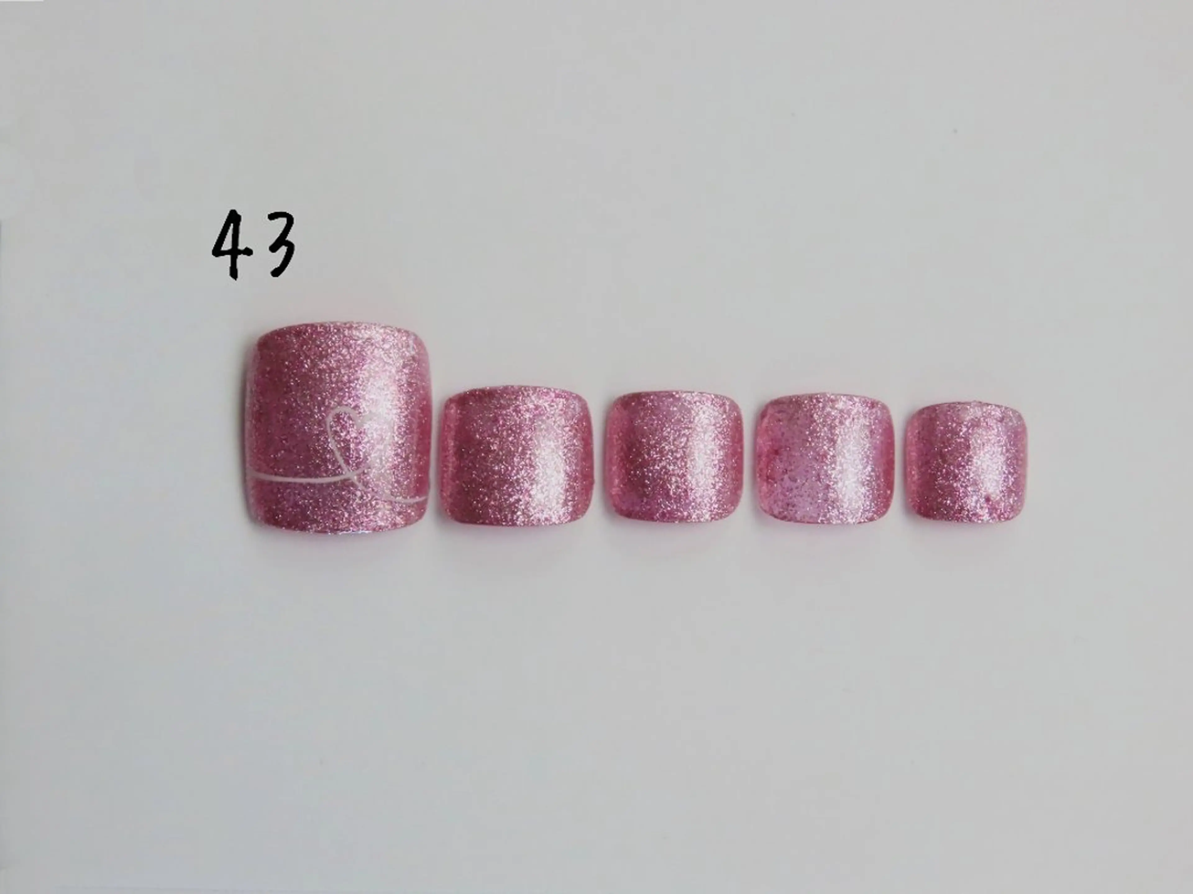 ネイル フットネイル Maum 新潟店のマツエク・マツパデザイン