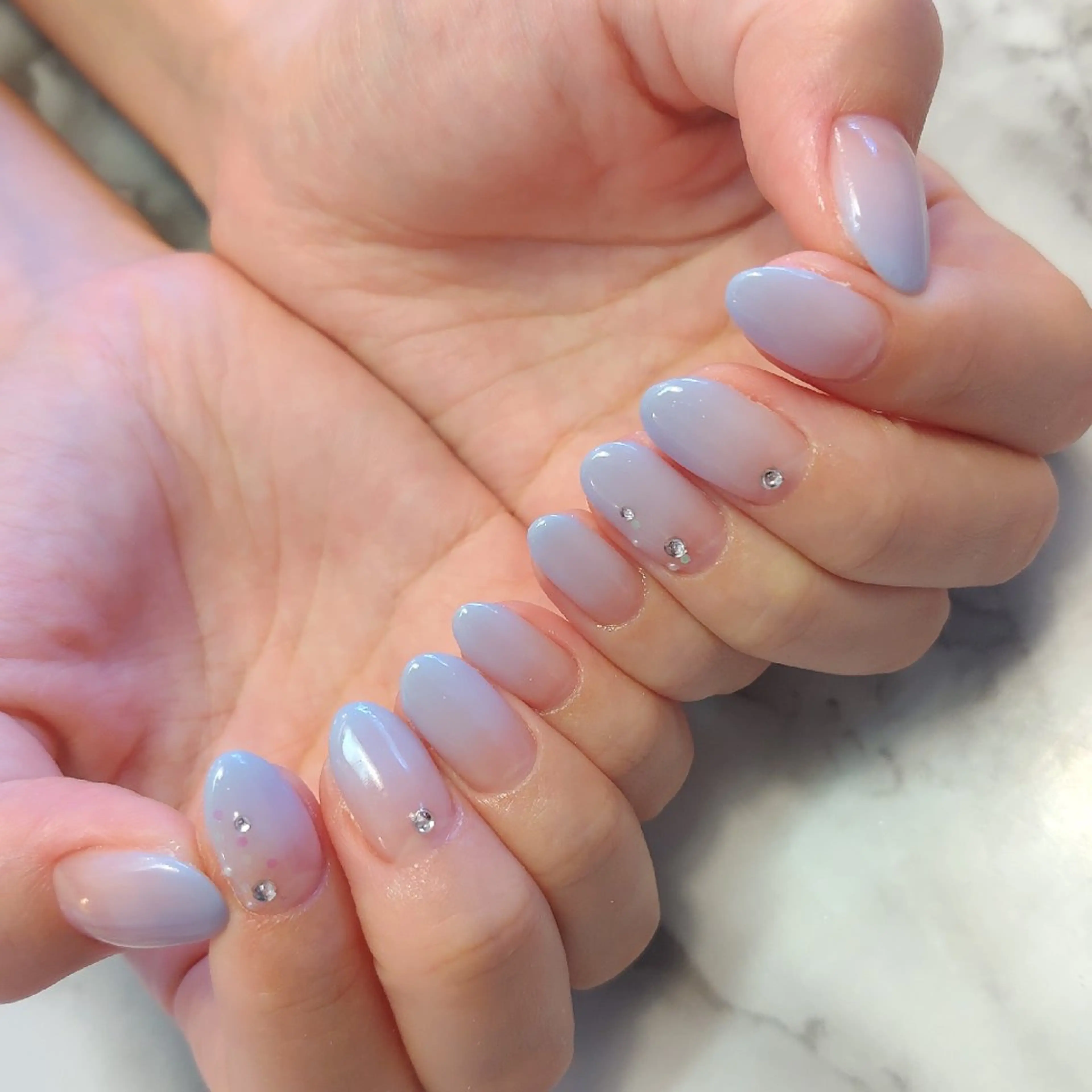 ネイル グラデーション ジェヌインネイル 河内のネイルデザイン