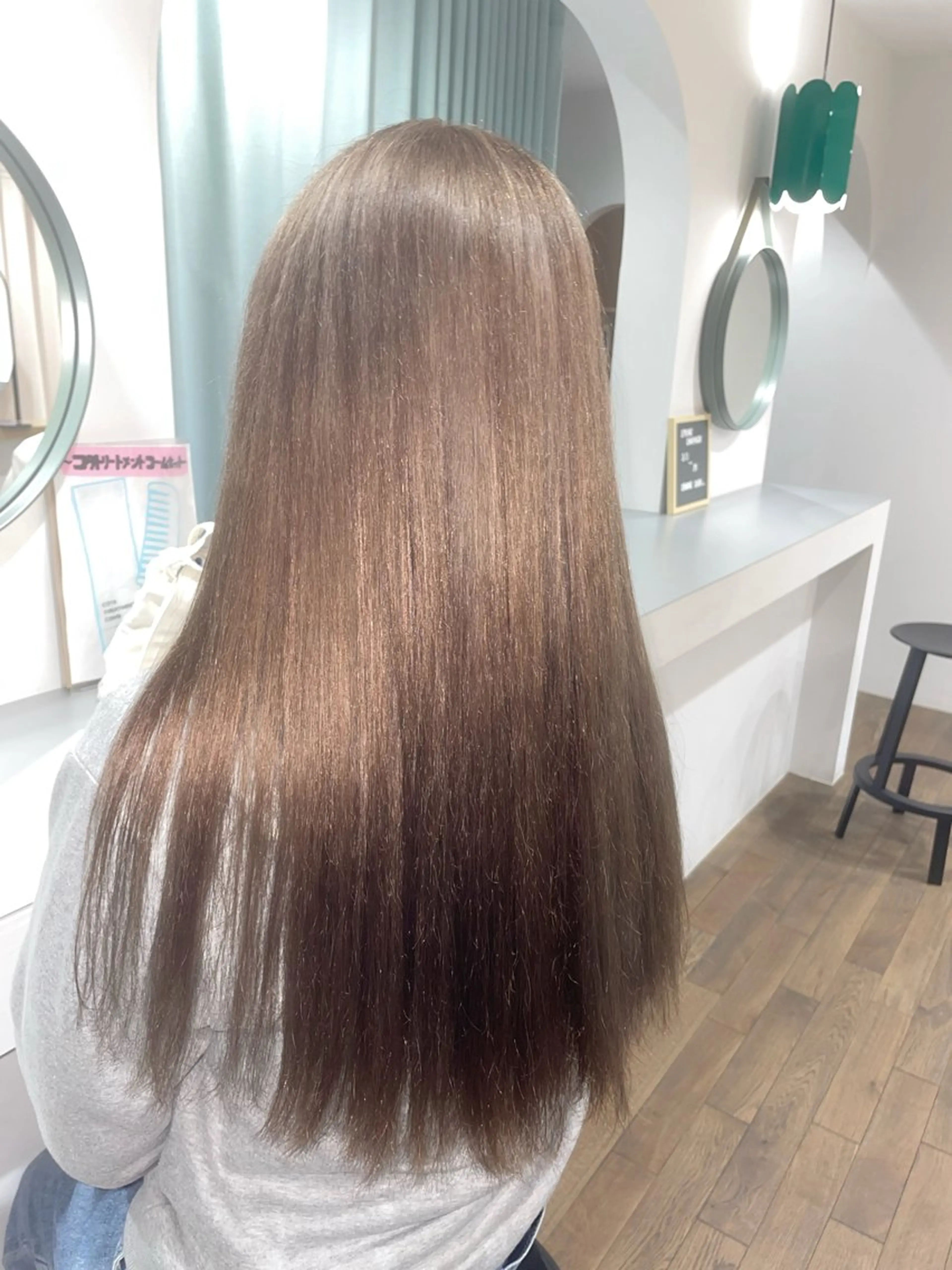 ロング カラー ヘアカラー lutz／ MIONのヘアスタイル