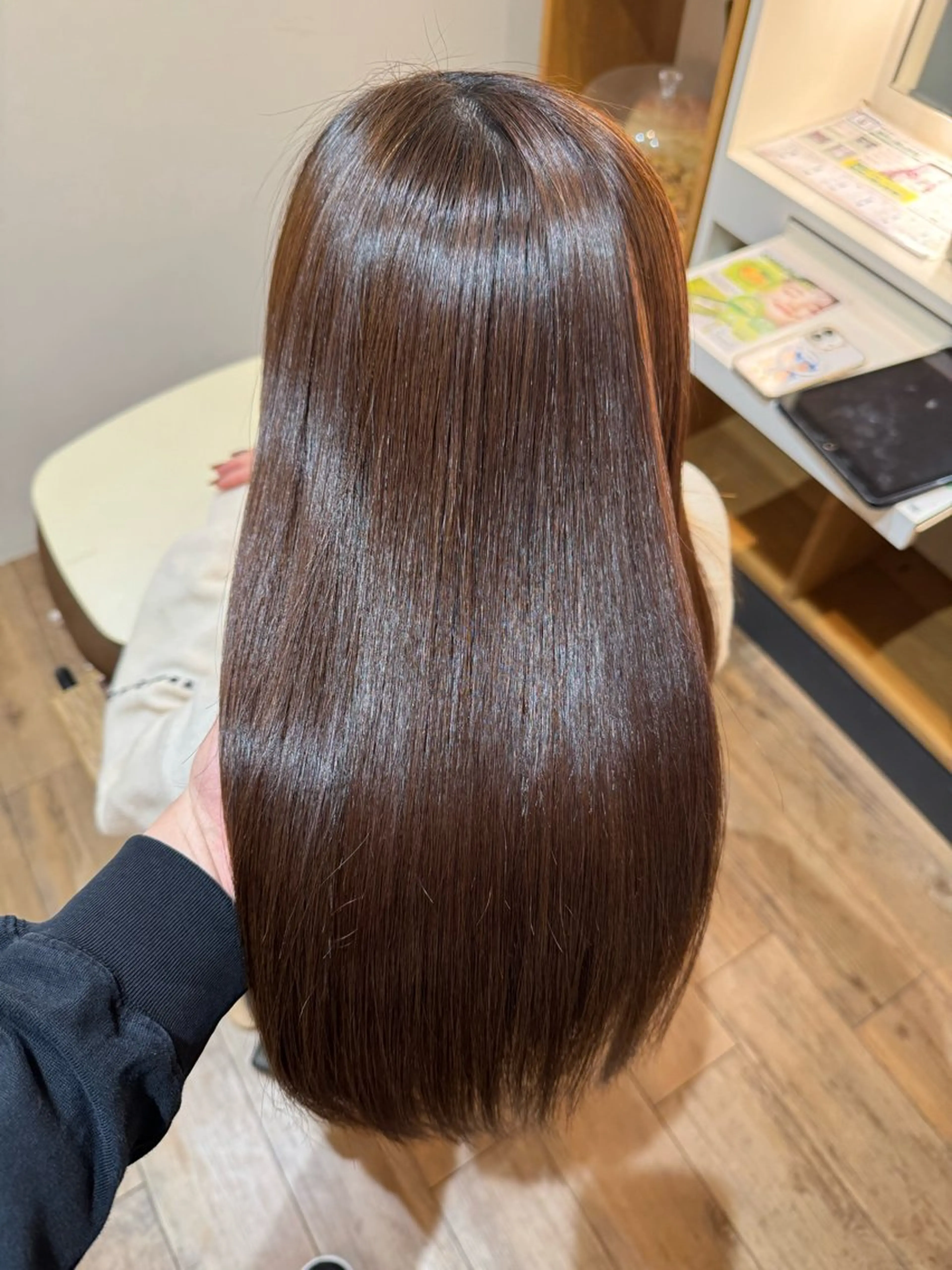 セミロング カット 縮毛矯正 トリートメント 美髪/髪質改善 川口凌弥のヘアスタイル