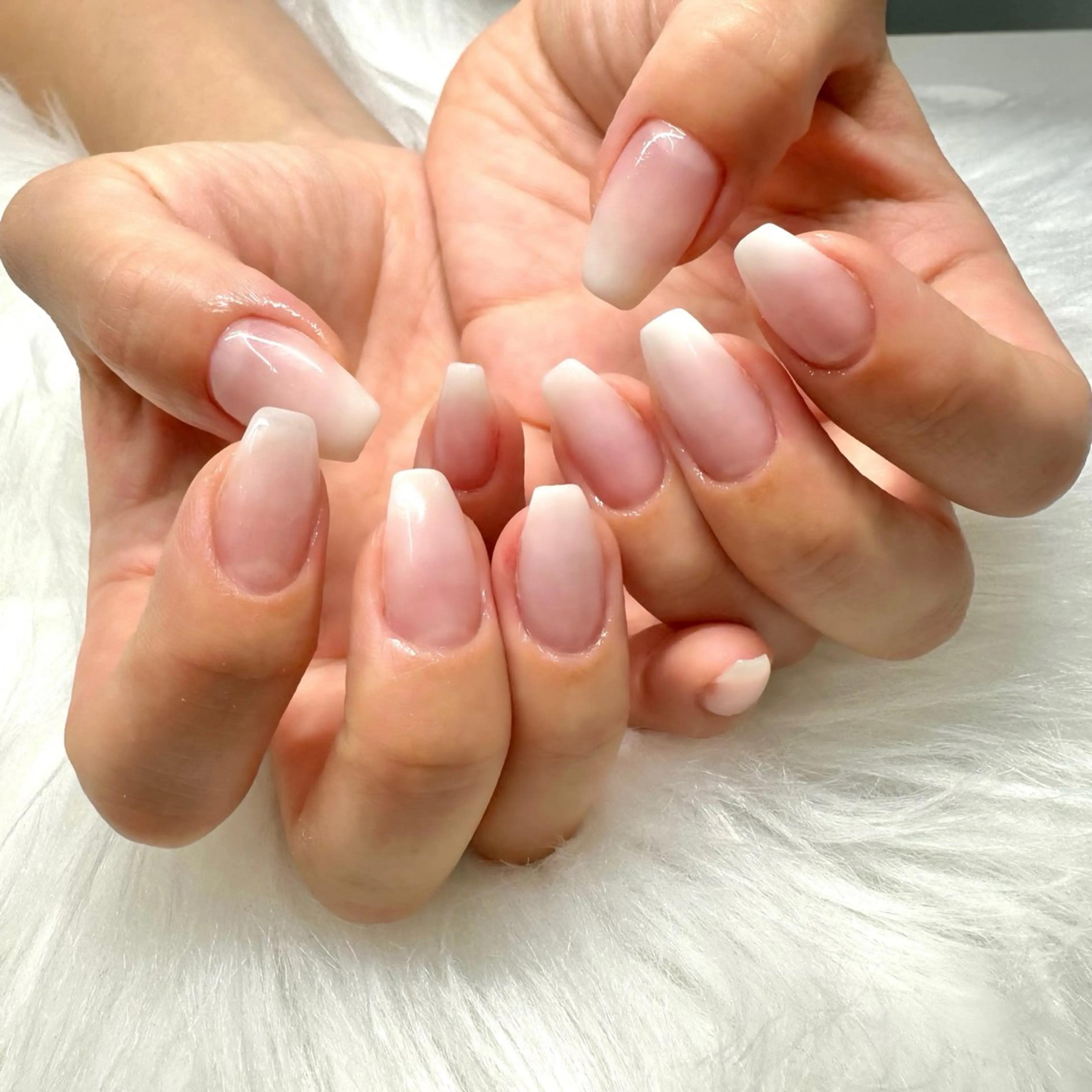 ネイル nail salon ＆ me🫧のネイルデザイン