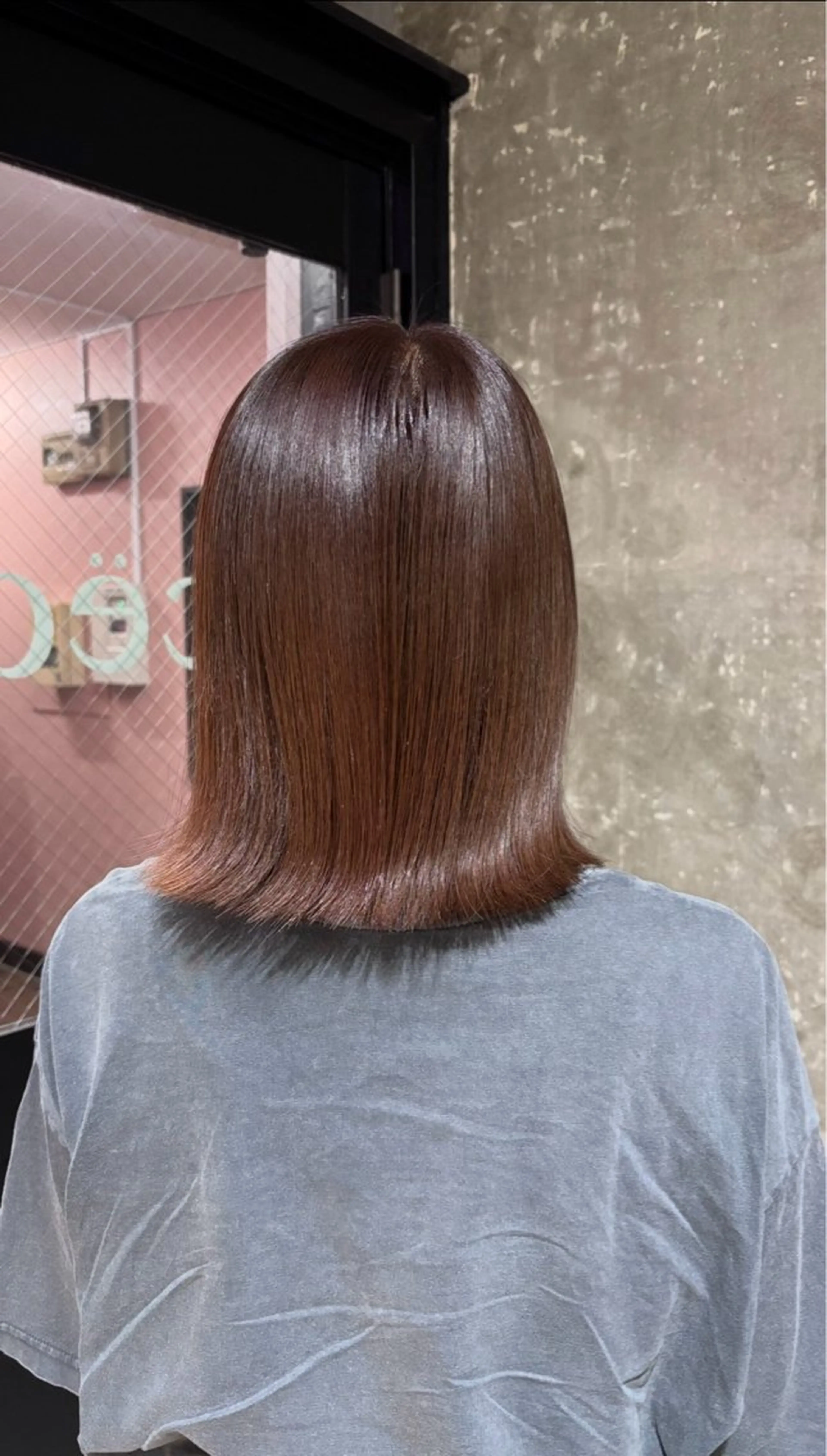 ミディアム カラー ヘアカラー 𝐇𝐈𝐑𝐀 𝐘𝐀𝐌𝐀のヘアスタイル