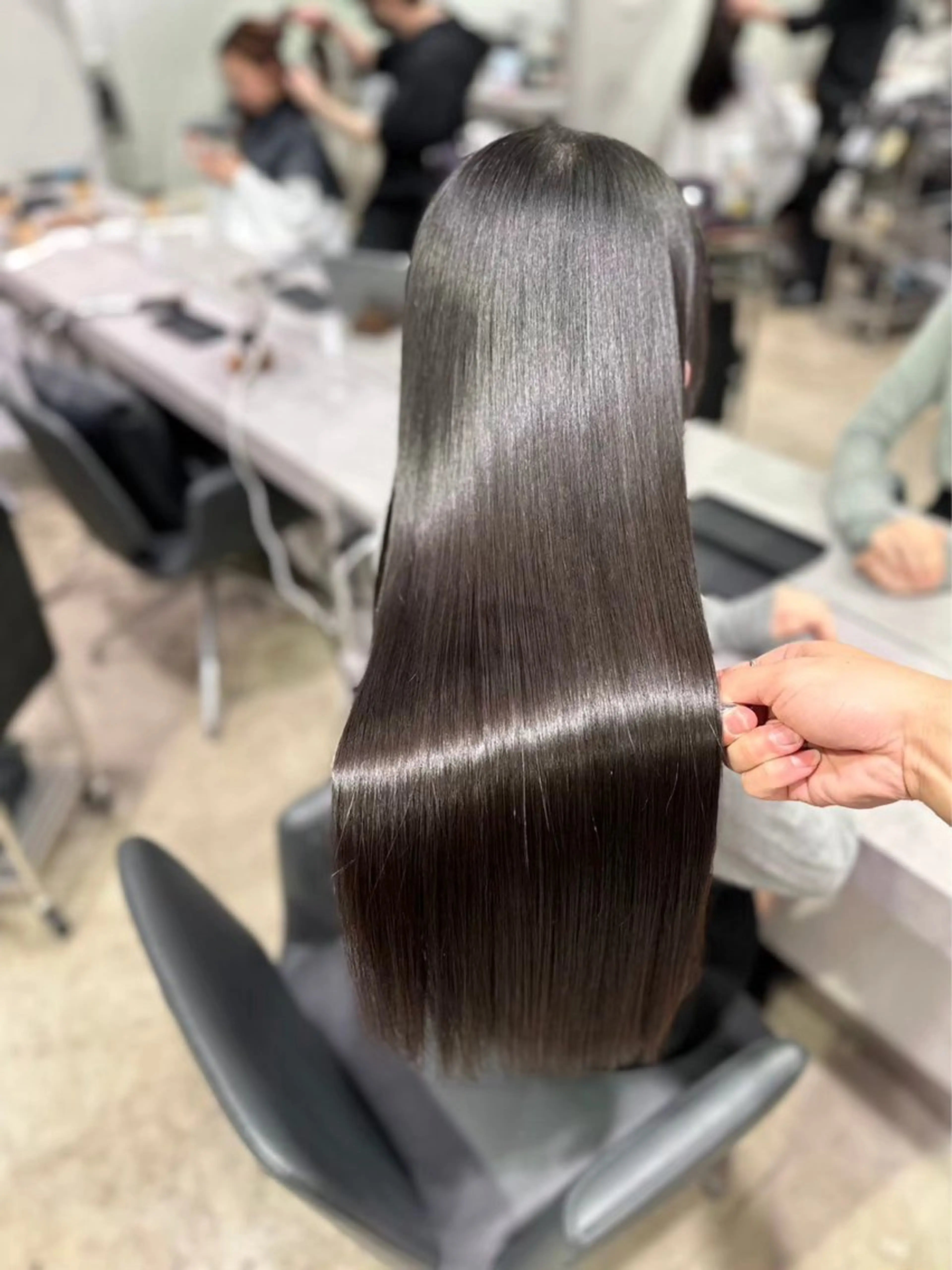 ロング 【ヤバ髪から美髪へ】 縮毛矯正特化アチワのヘアスタイル