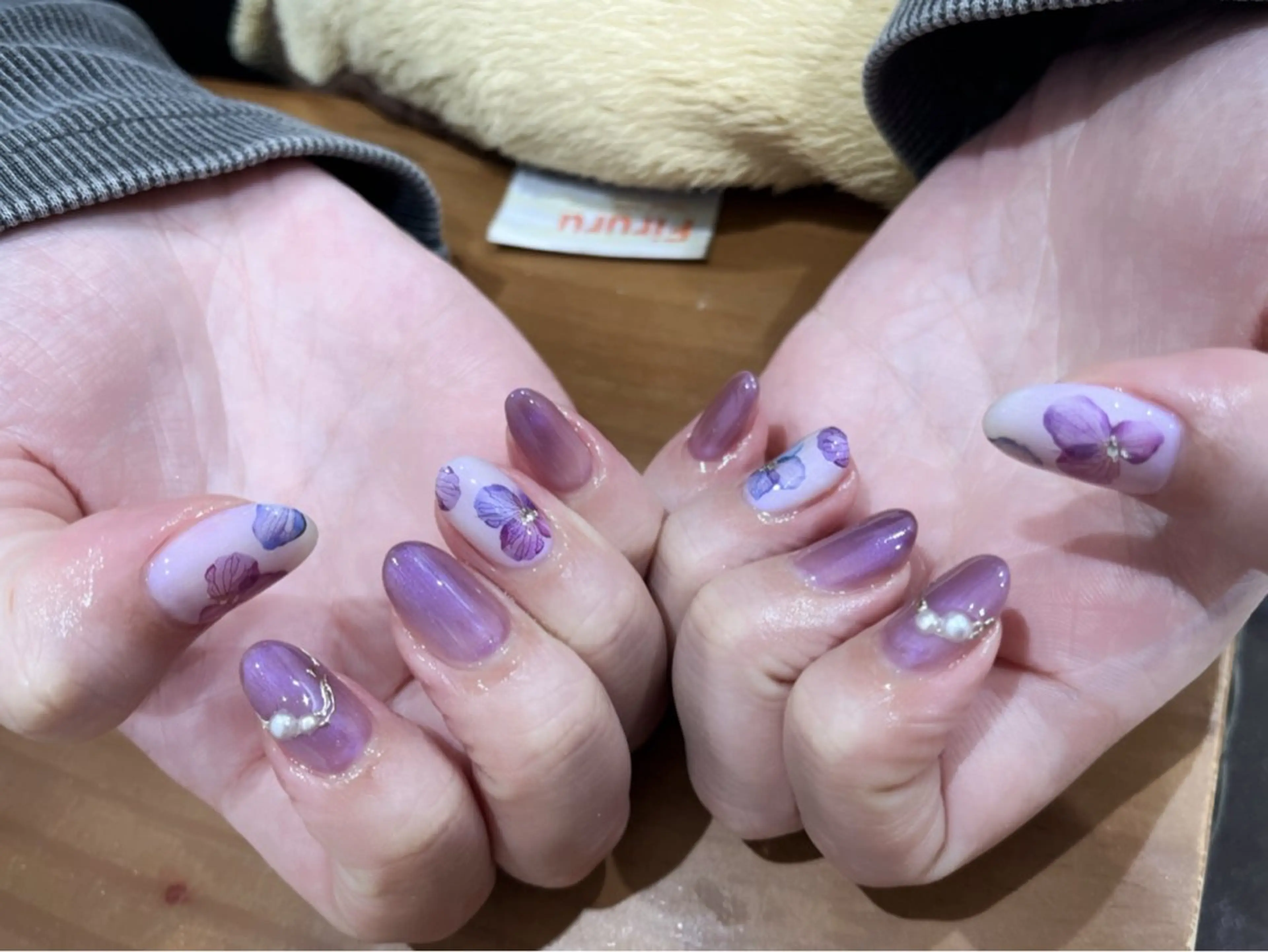 ネイル ハンドネイル 中川 愛理のネイルデザイン