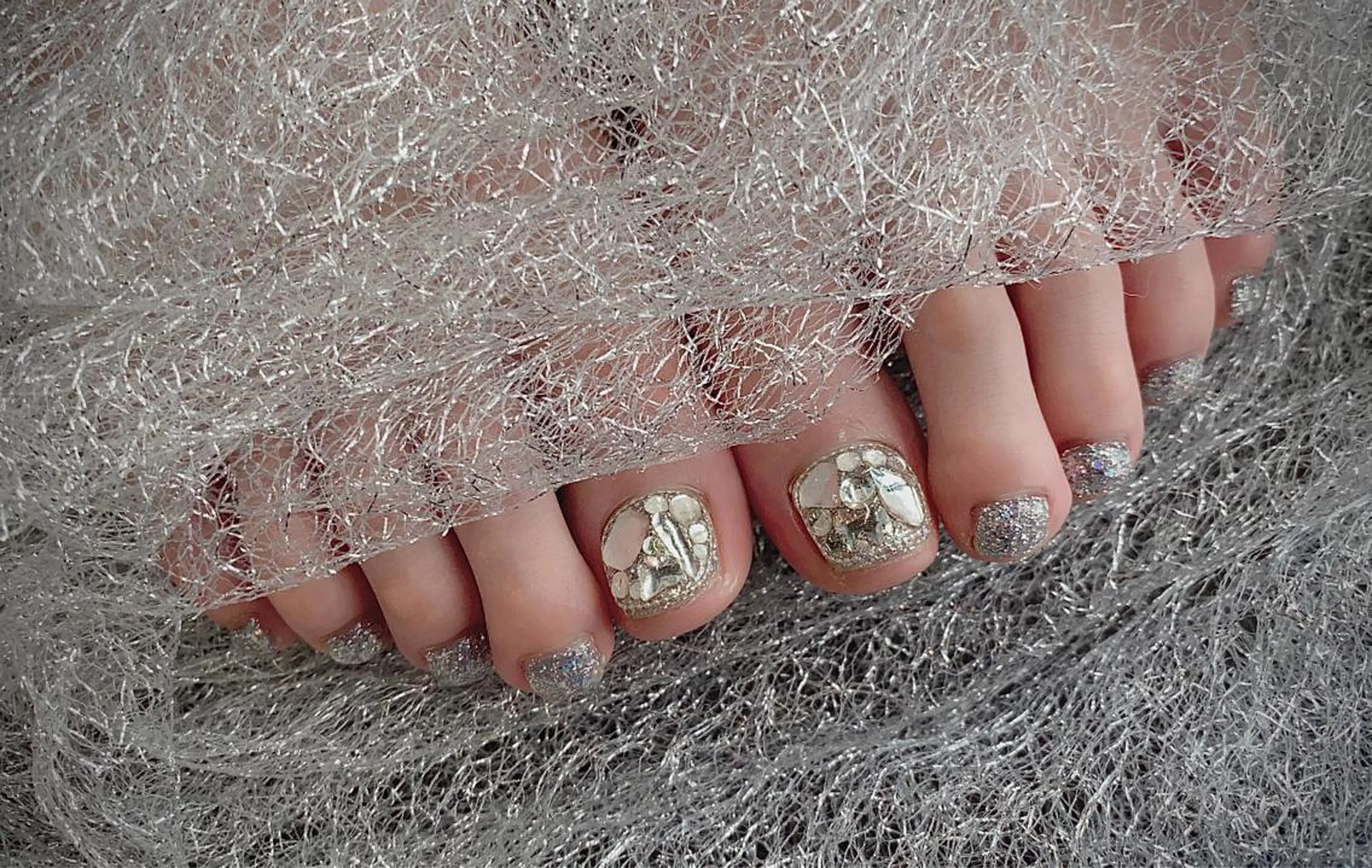 ネイル I-nailロング /ワンホン/キラキラのネイルデザイン