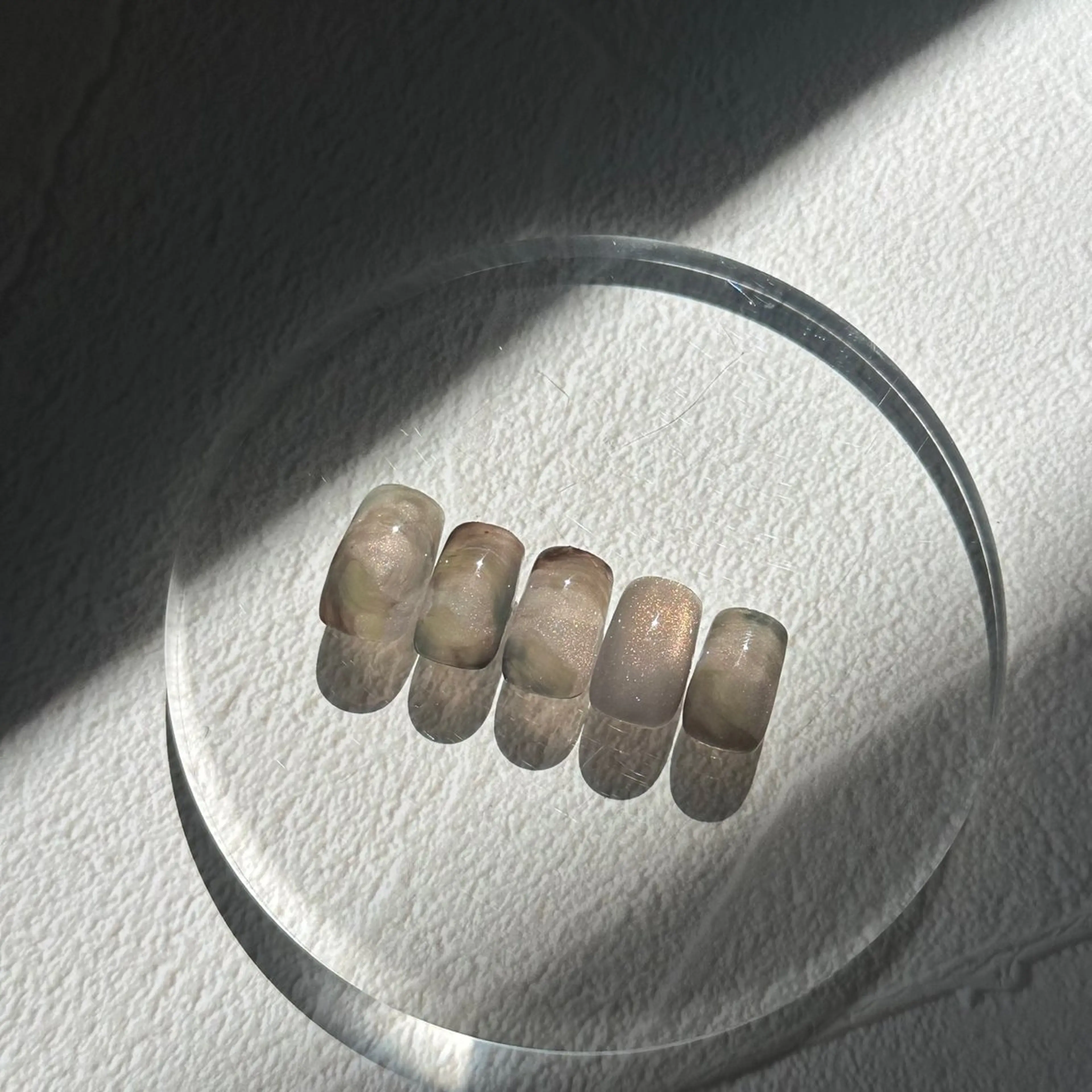 ネイル マグネットネイル loveday halukaのネイルデザイン