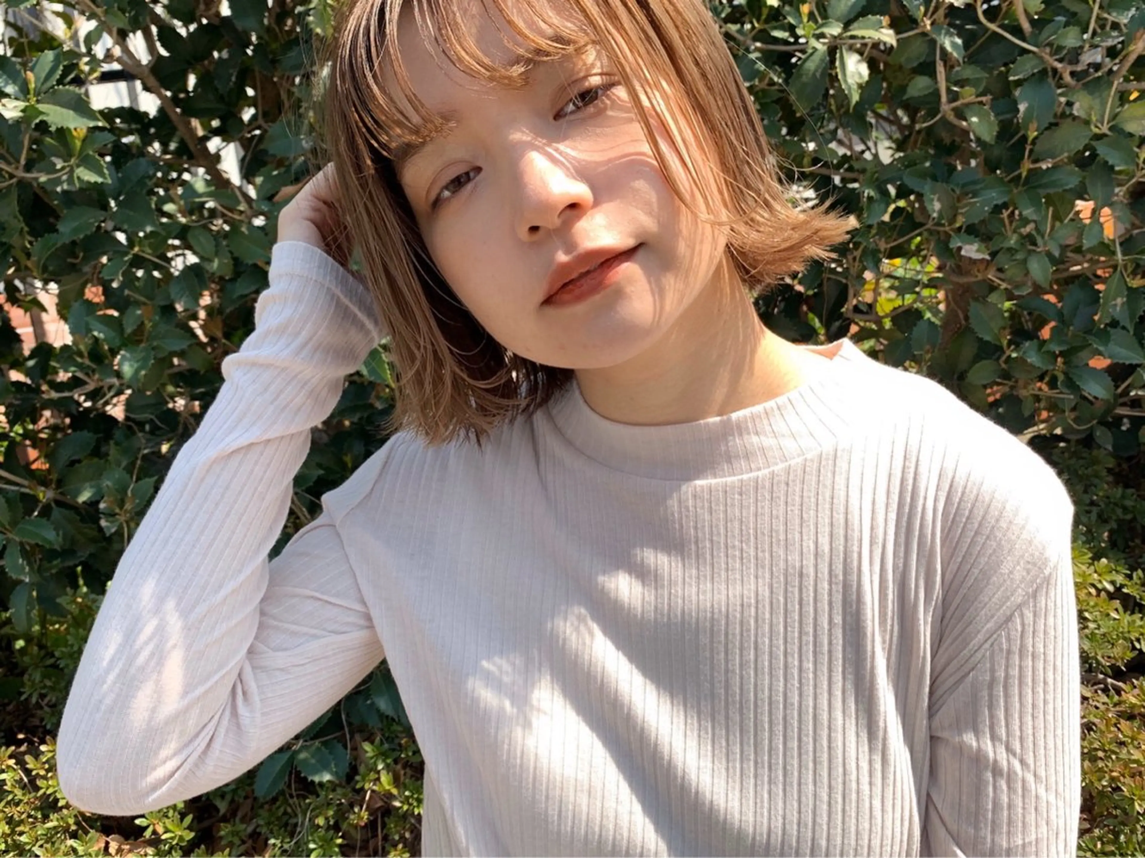 ミディアム カラー leben serikaのヘアスタイル