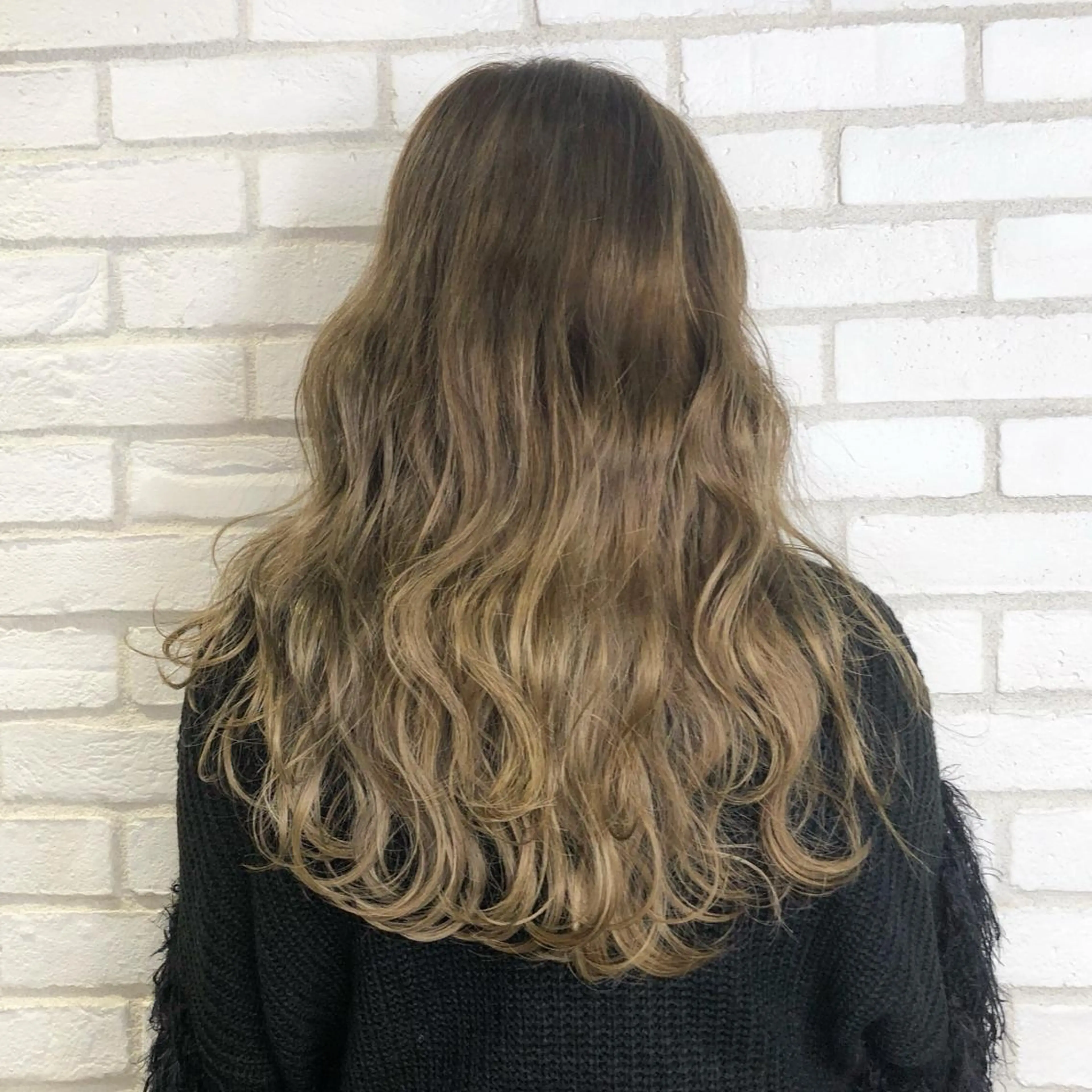 ロング パーマ ハイライト 佐藤 高徳のヘアスタイル