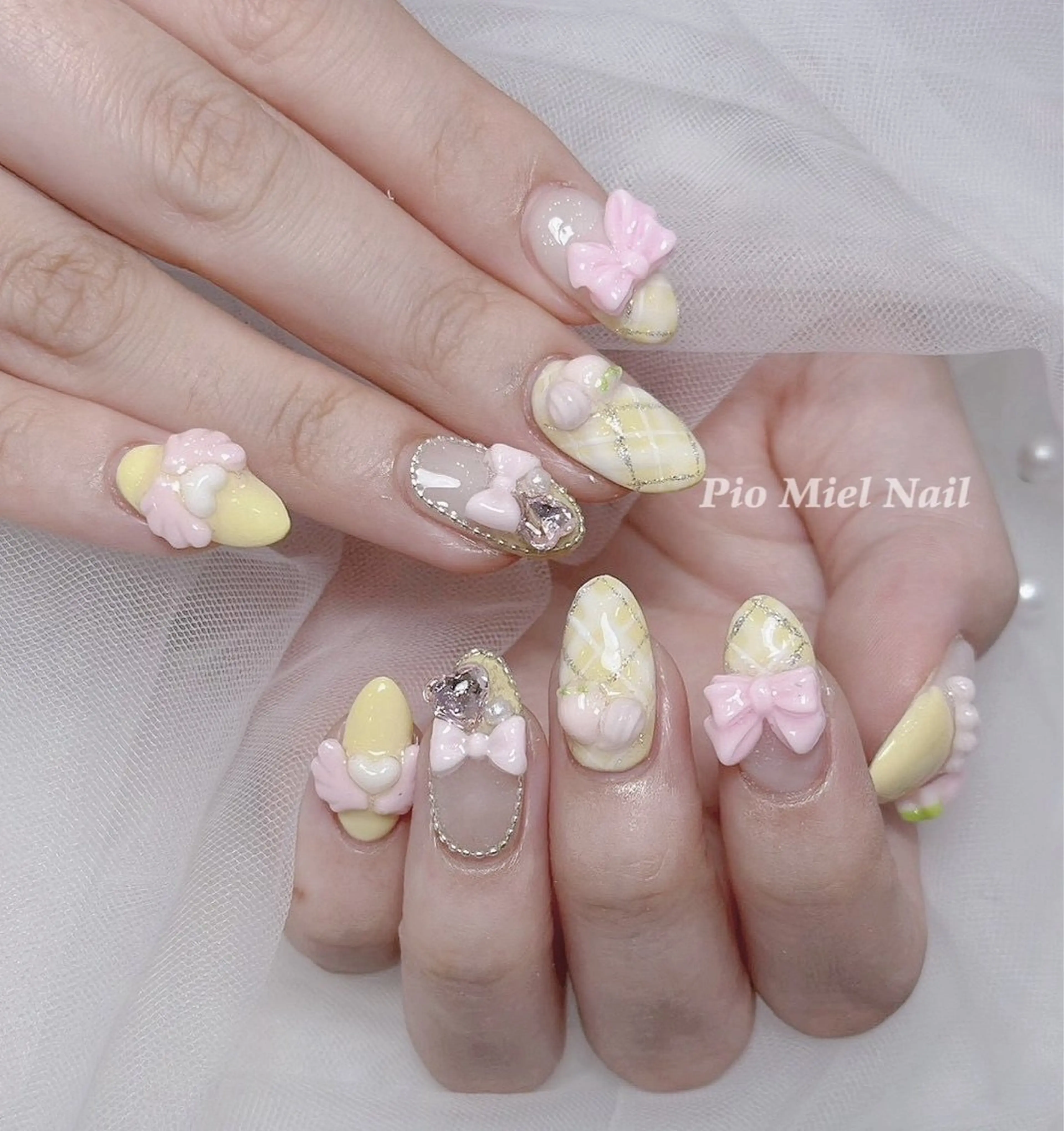 ネイル ハンドネイル HANA 長さだしのネイルデザイン