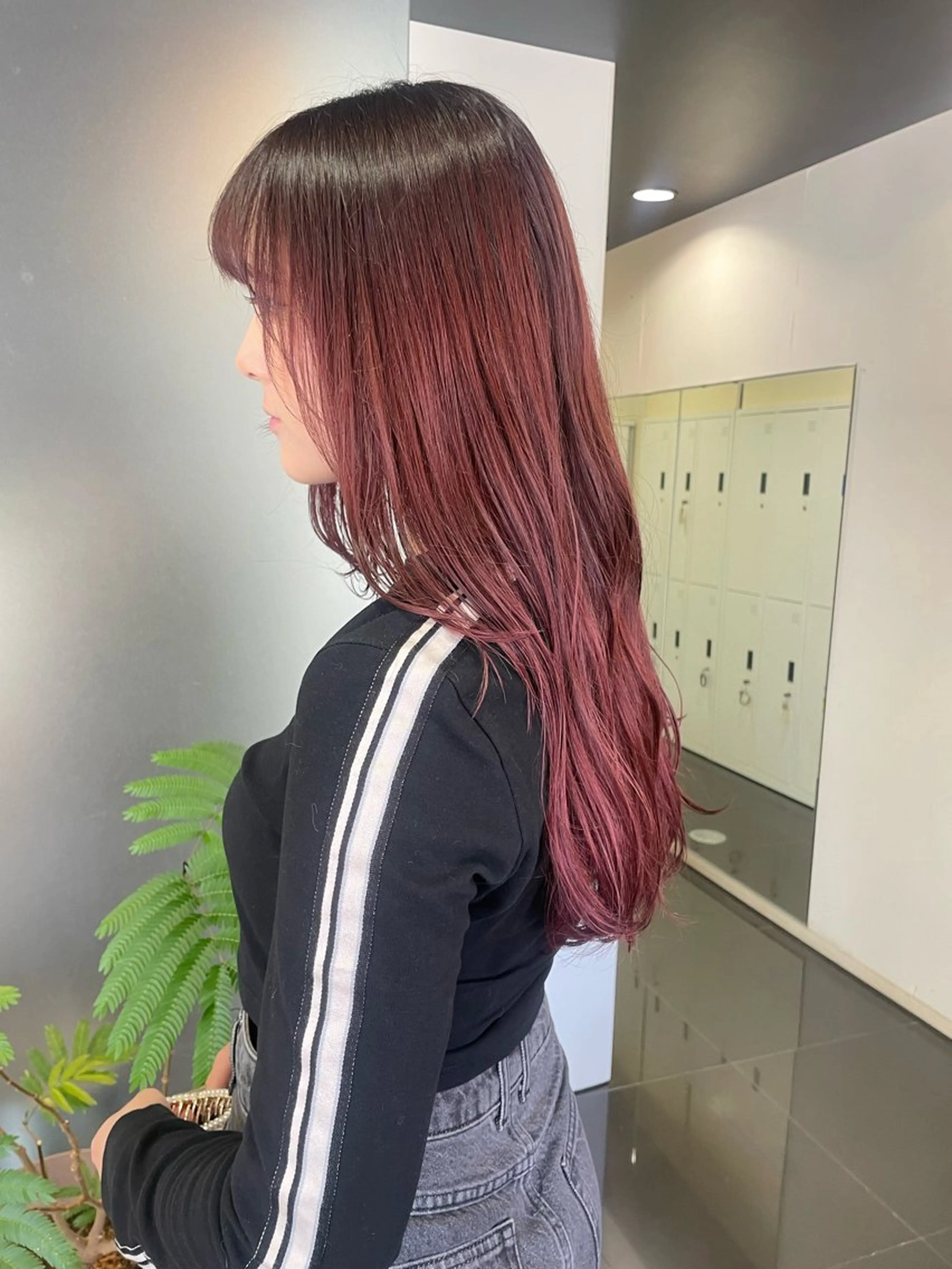 ロング カラー カット ヘアカラー トリートメント ハイトーン/レイヤー 似合わせ・ユキノのヘアスタイル