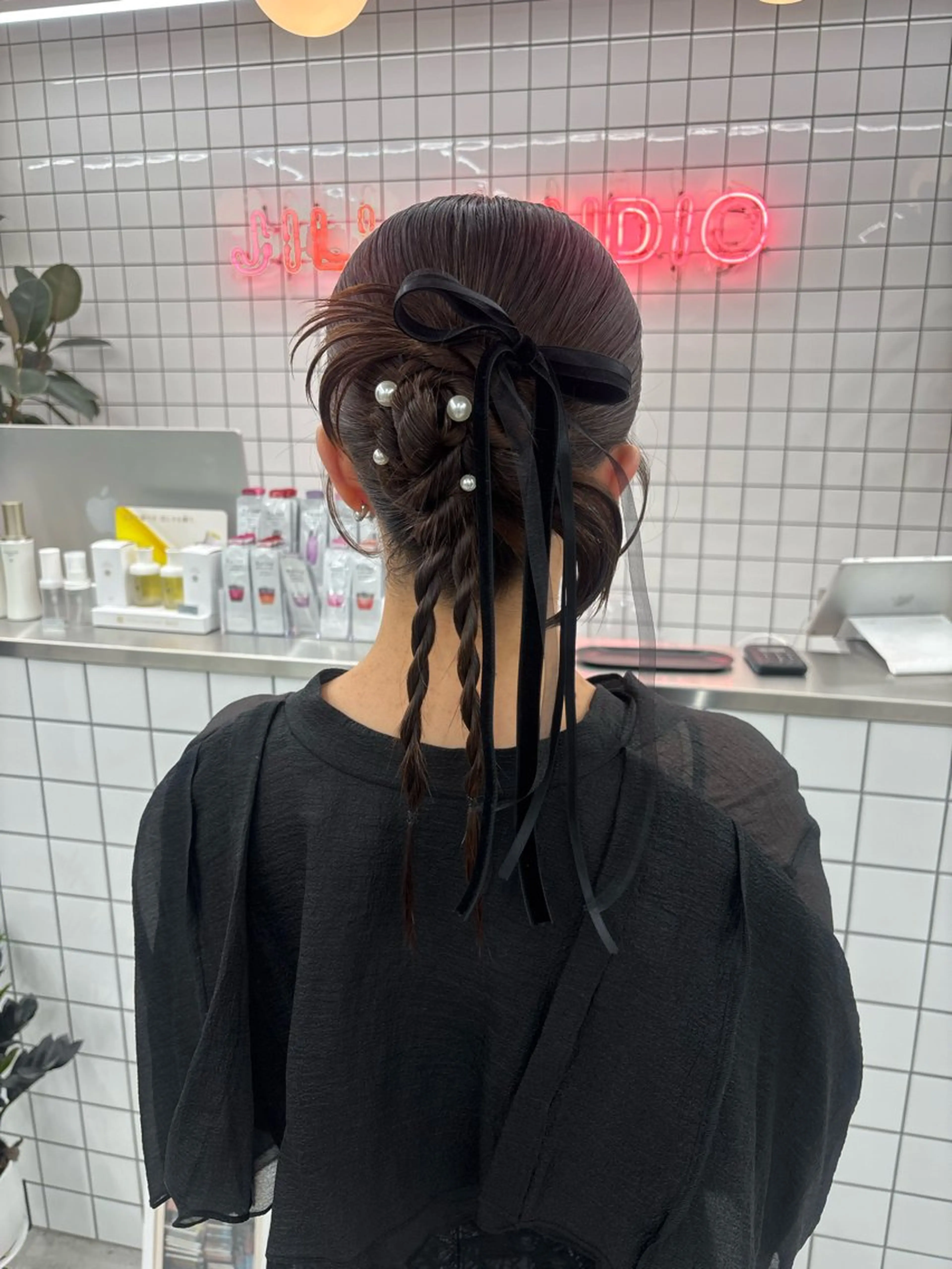 セミロング ヘアアレンジ ヘアセット 夕羽夢🍓矢場/ 透明感カラーのヘアスタイル