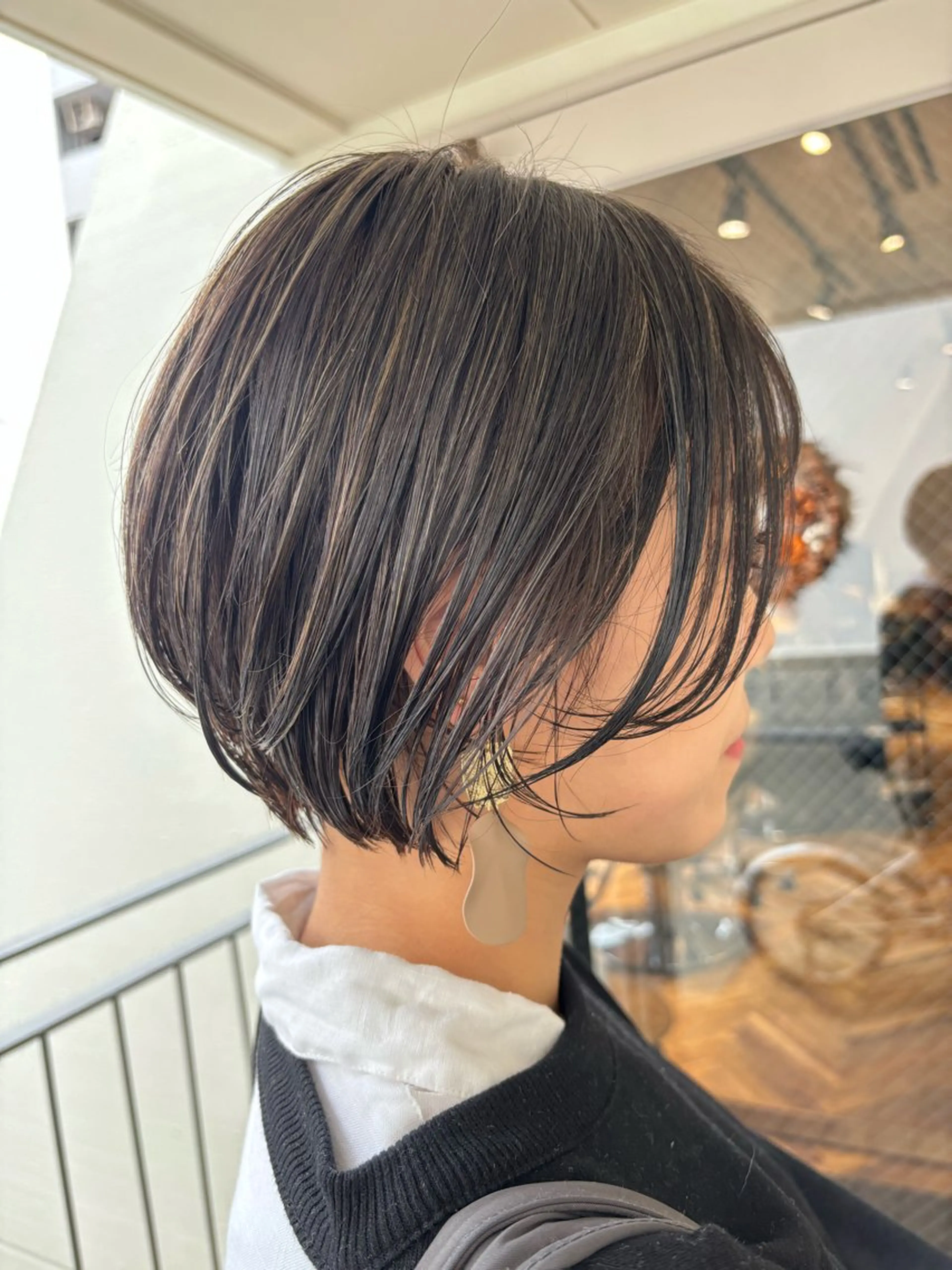ショート カラー 透明感カラー ダブルカラー ハイライトカラー イルミナカラー インナーカラー カット ヘアカラー トリートメント misa🫧ナチュラ ル縮毛矯正/髪質改善のヘアスタイル