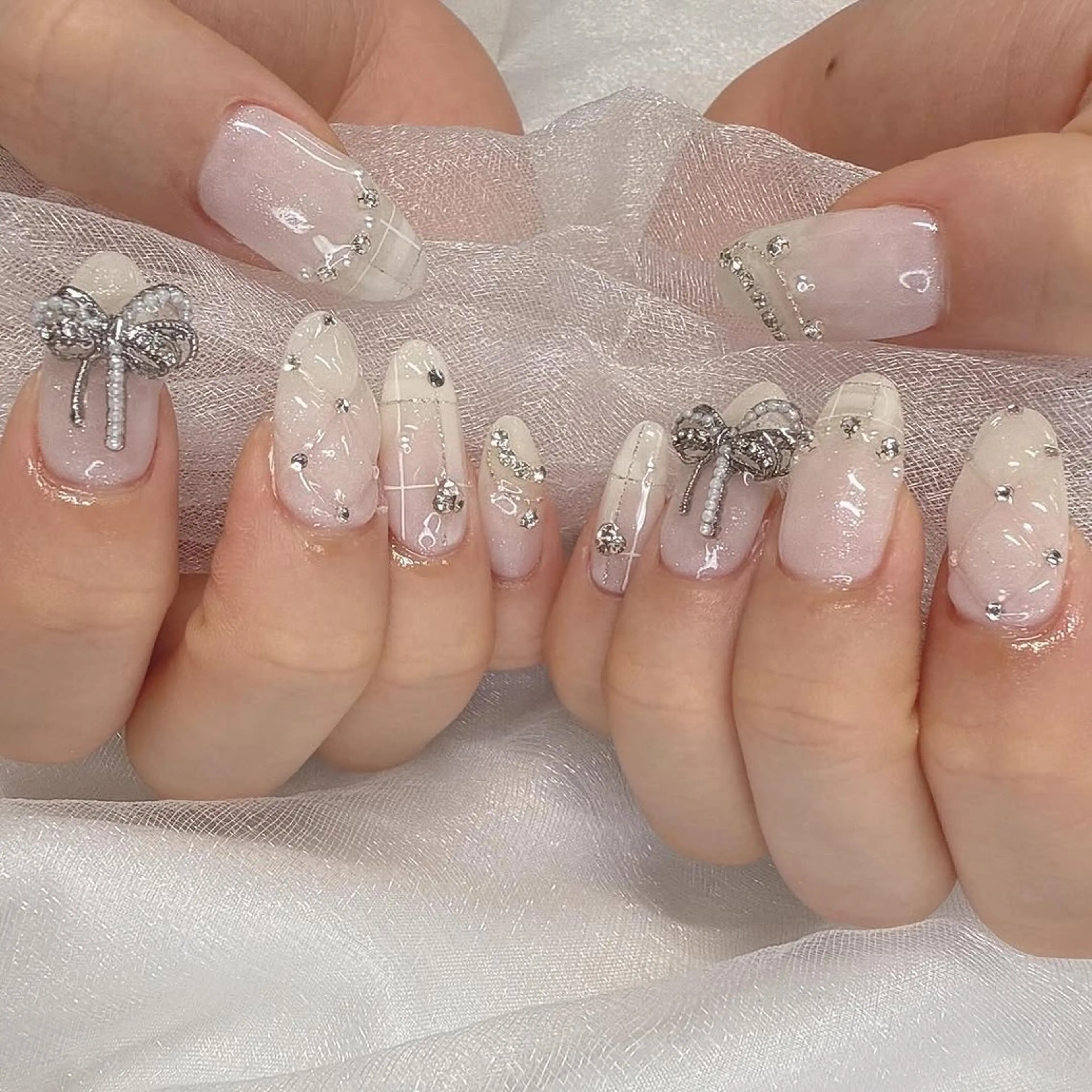 ネイル アートネイル 長さ出し ジェルネイル マグネットネイル ニュアンスネイル ハンドネイル KIM キムのネイルデザイン