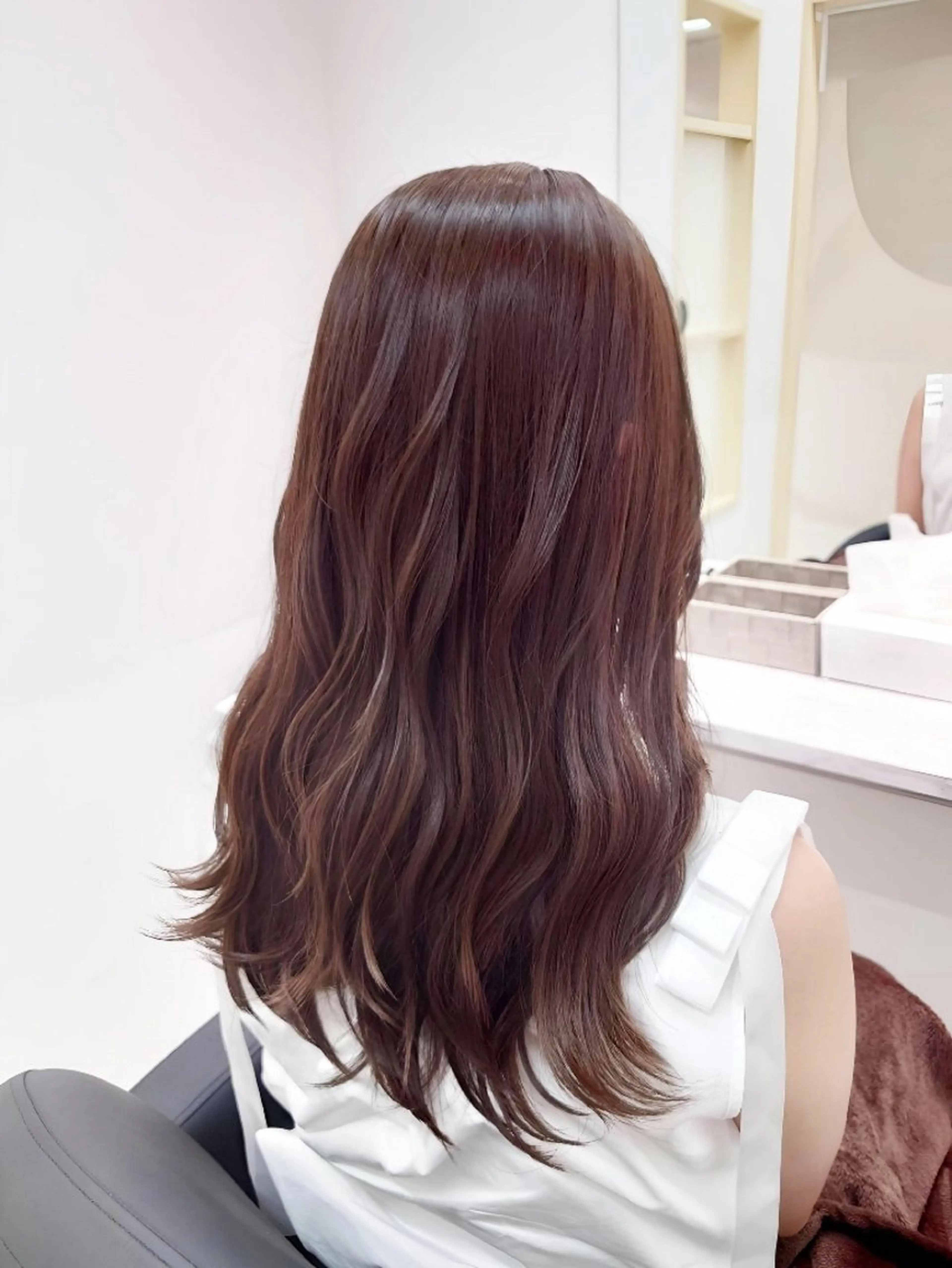 セミロング カラー ベージュカラー 透明感カラー 三宮/艶髪カラー /縮毛矯正/北條弘樹のヘアスタイル