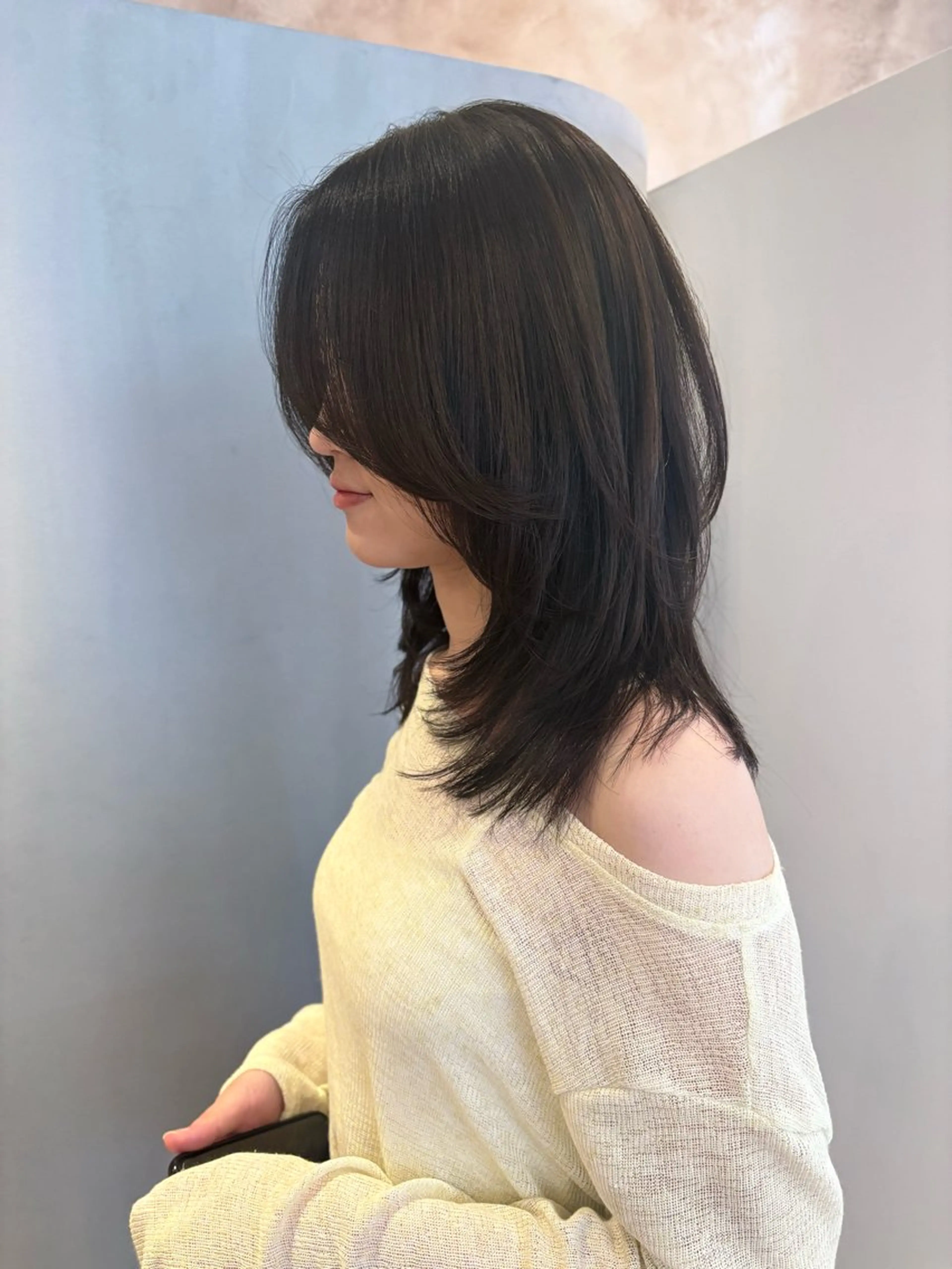 ロング カット lot Kanau ハイトーン／デザインのヘアスタイル