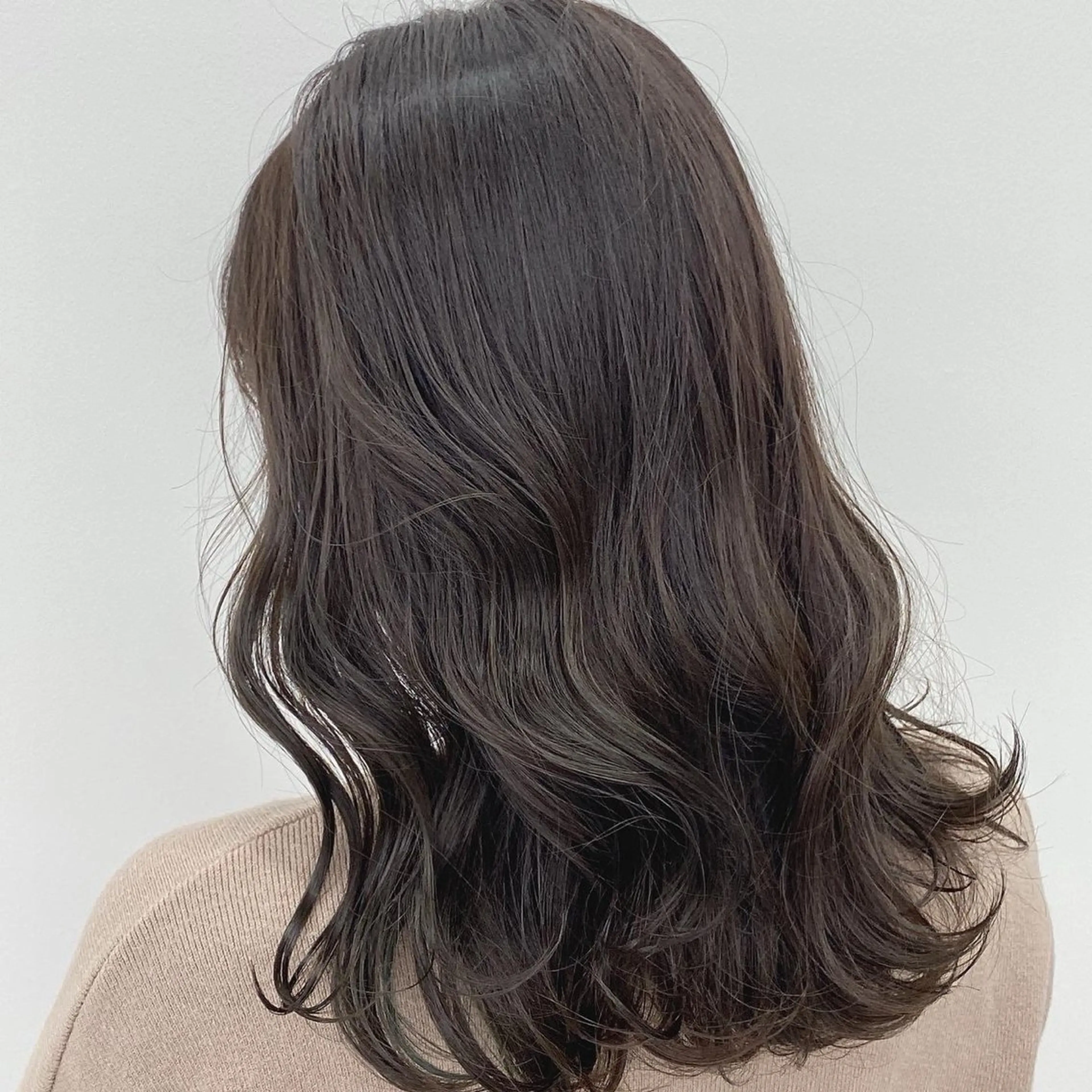 セミロング カラー パーマ ヘアアレンジ メンズ 🤍透明感カラー🤍 似合わせ🤍AINEのヘアスタイル