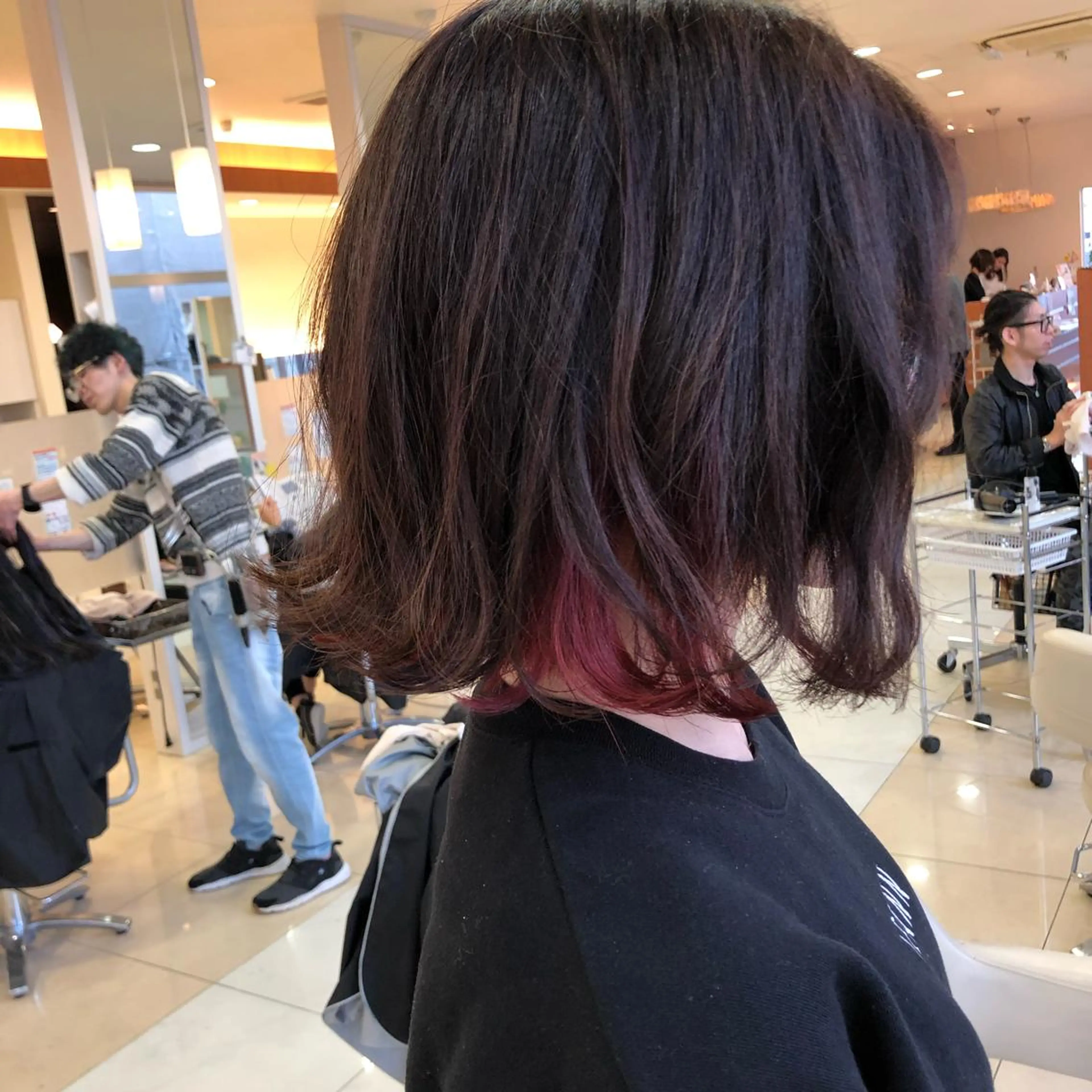 カラー 牧野 佳樹のヘアスタイル