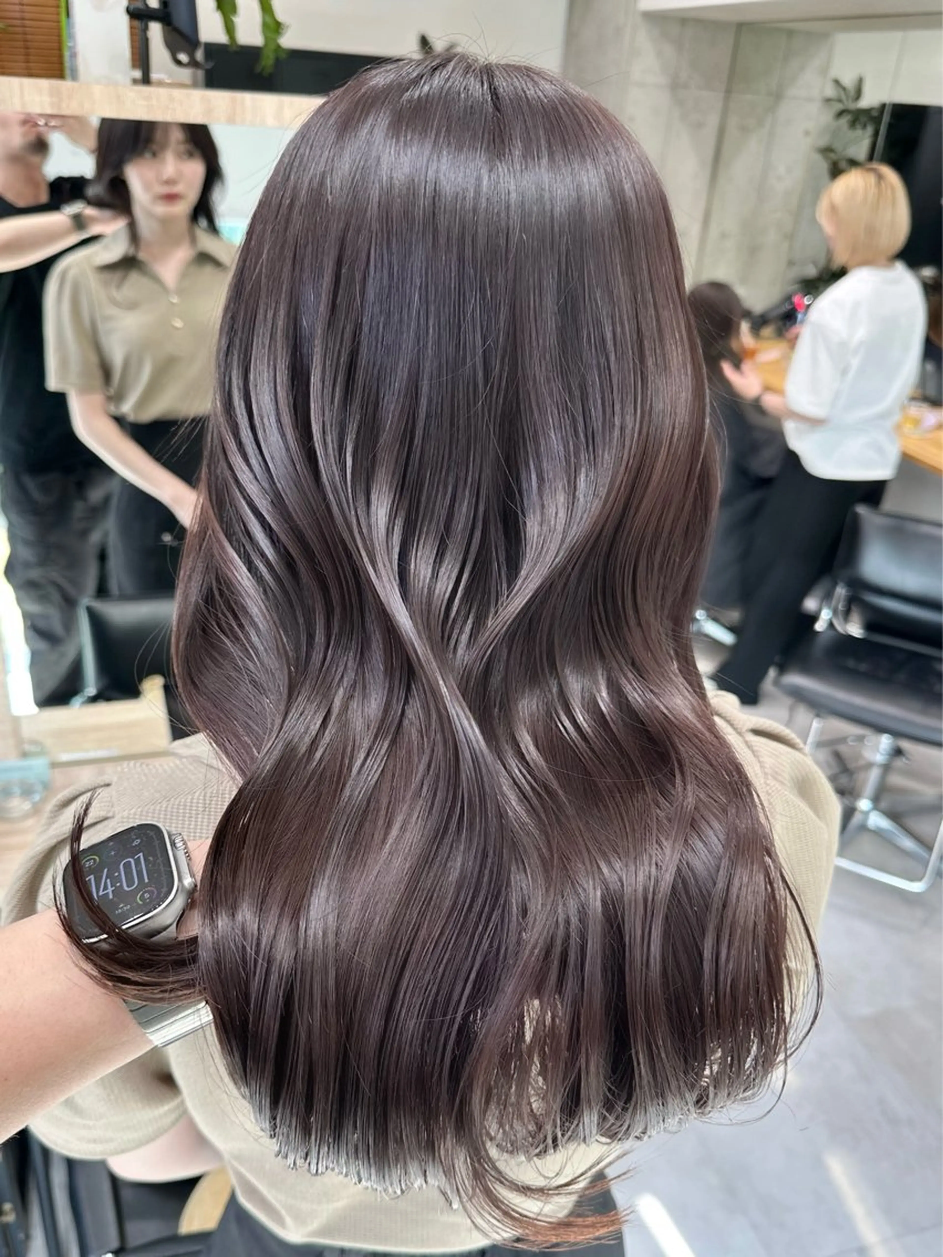 ミディアム カット ヘアカラー トリートメント ✨透明感カラー/縮毛 恵比寿HAYATO✨のヘアスタイル