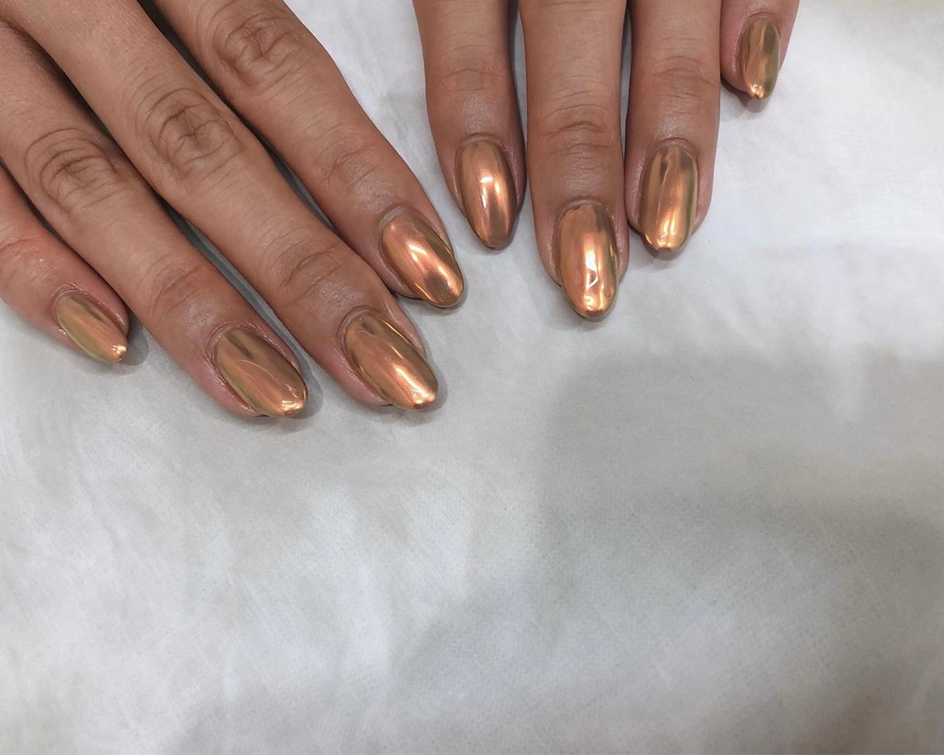 ネイル オーロラネイル ブラウン オレンジ ハンドネイル saki_ nail heronのネイルデザイン