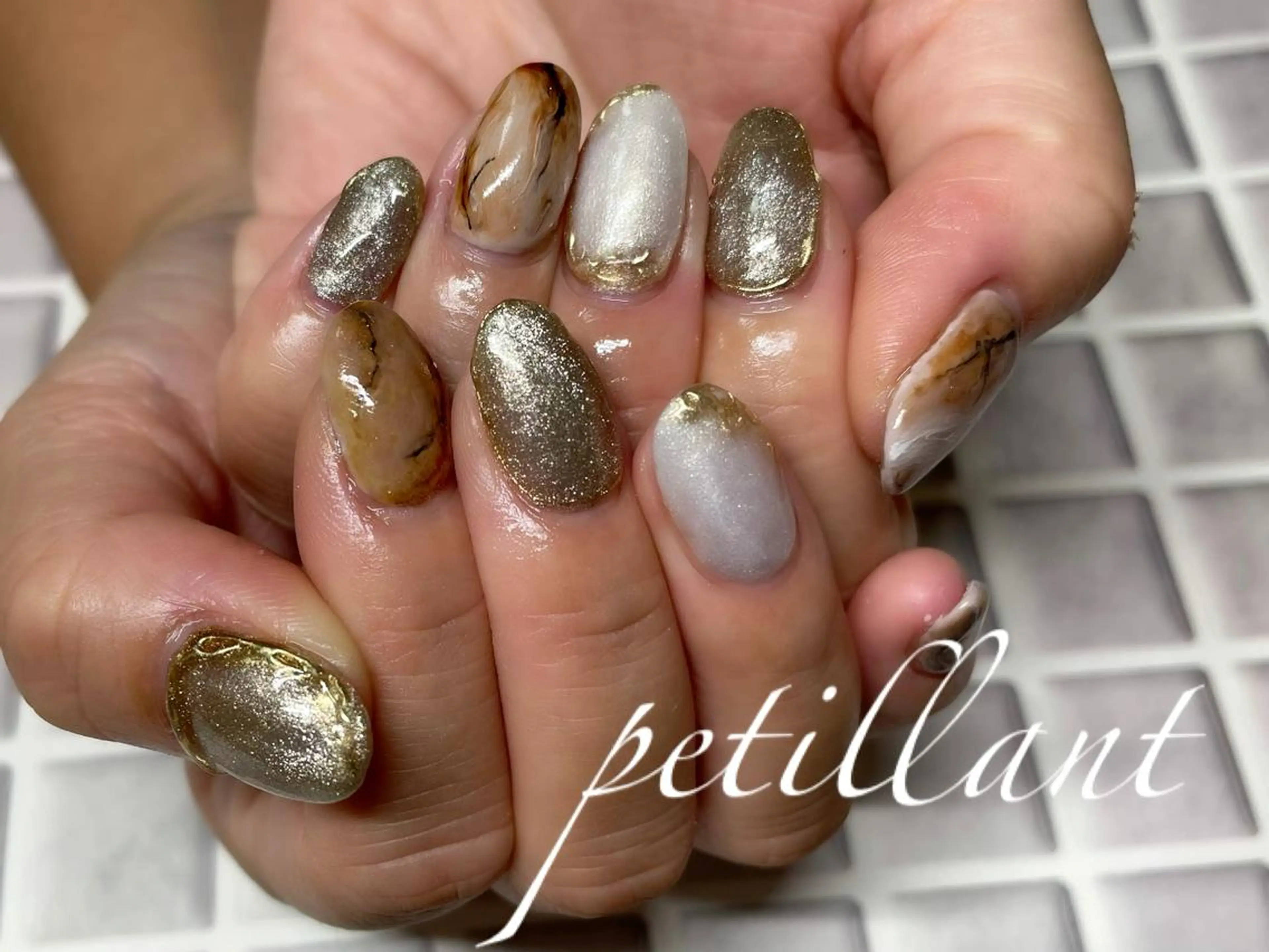 ネイル キラキラネイル ロングネイル ニュアンスネイル nail salon petillantのネイルデザイン