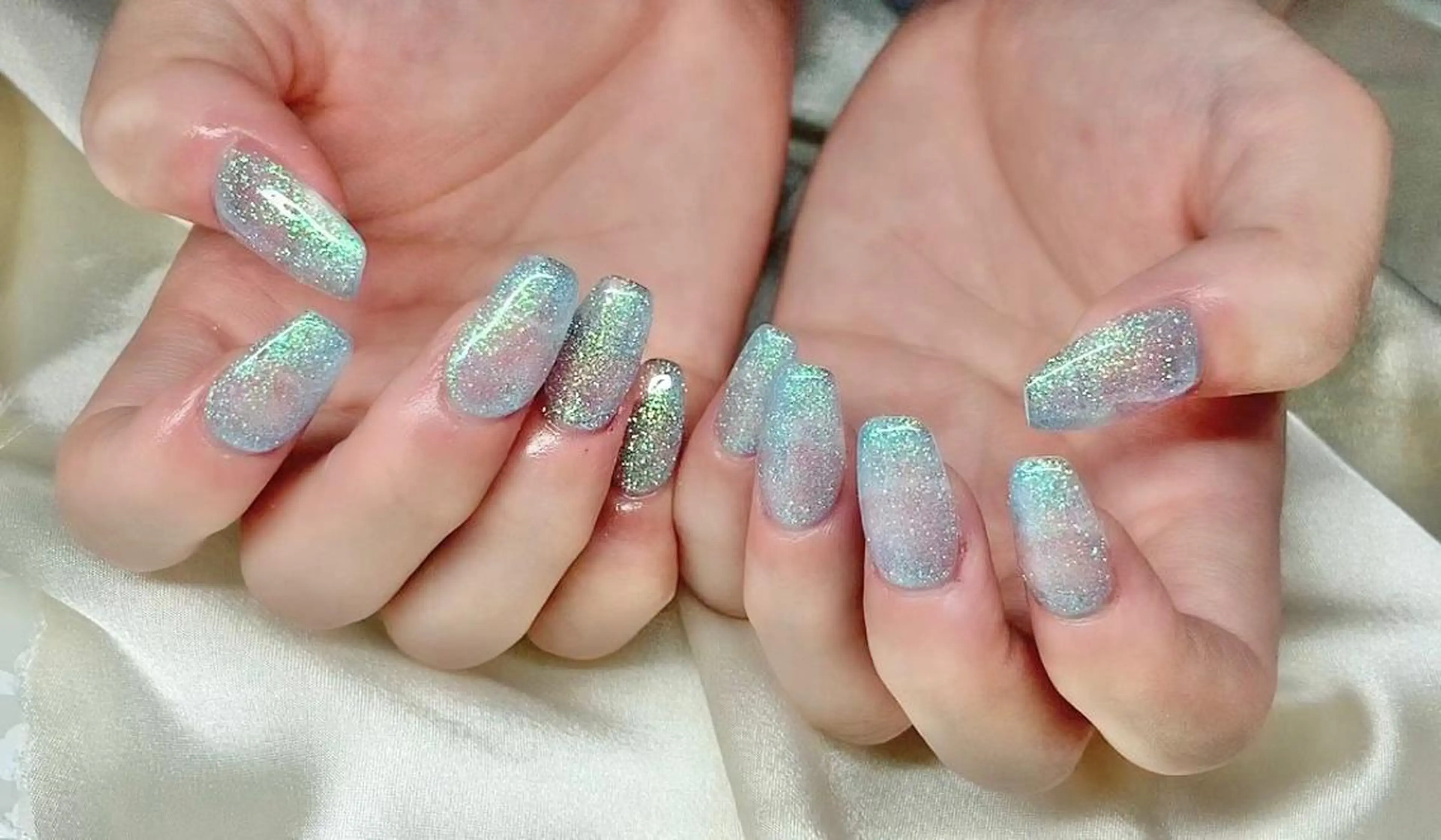 ネイル マツエク・マツパ アイブロウ 眉カラー 韓国風マツエク パリジェンヌラッシュリフト まつげパーマ 長さ出し ハンドネイル Nail&eye Belire 新宿のネイルデザイン